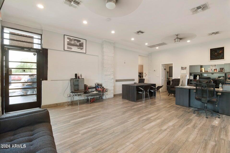 507 E BROADWAY Road