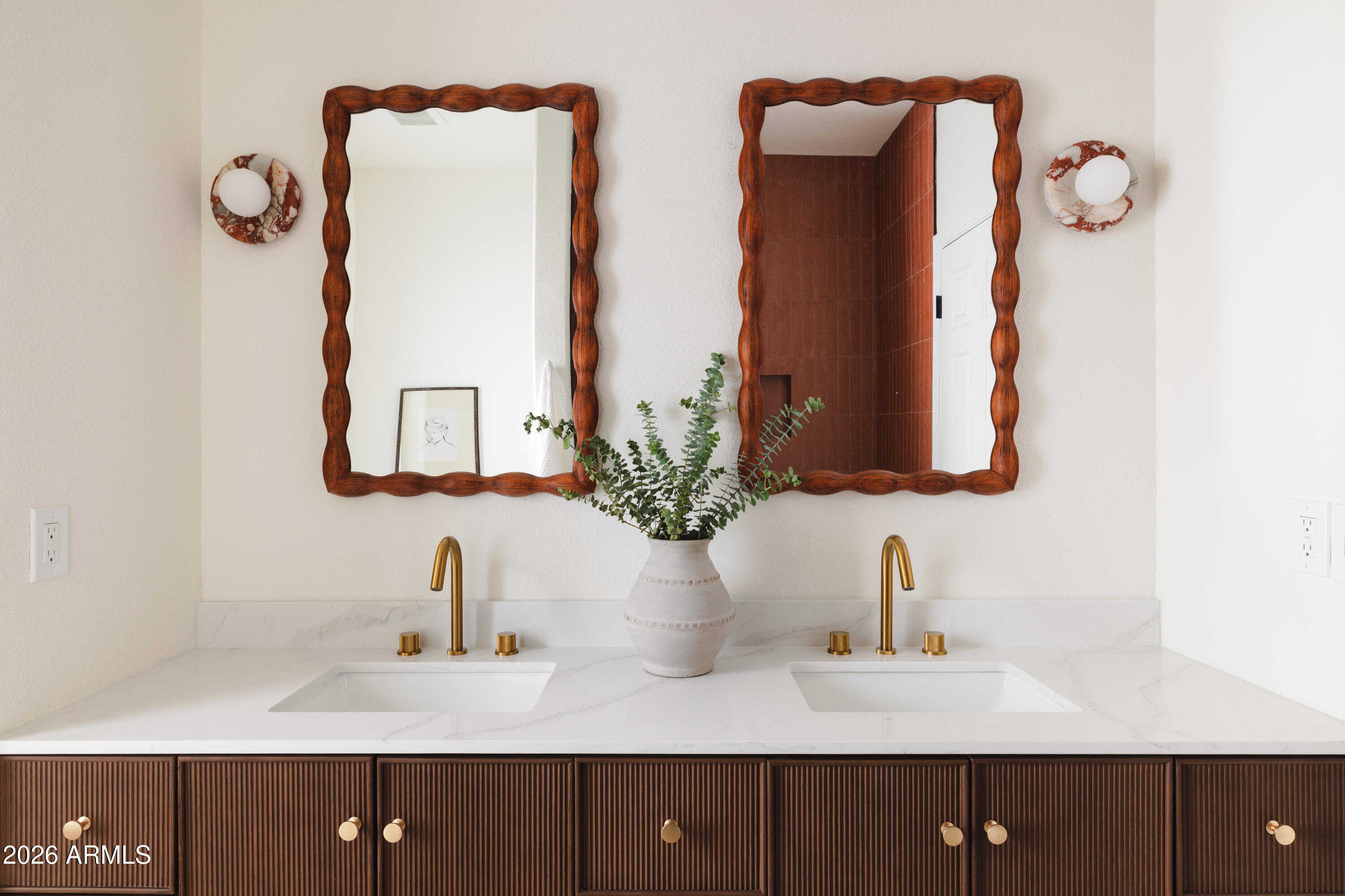 3620 E COCONINO Place