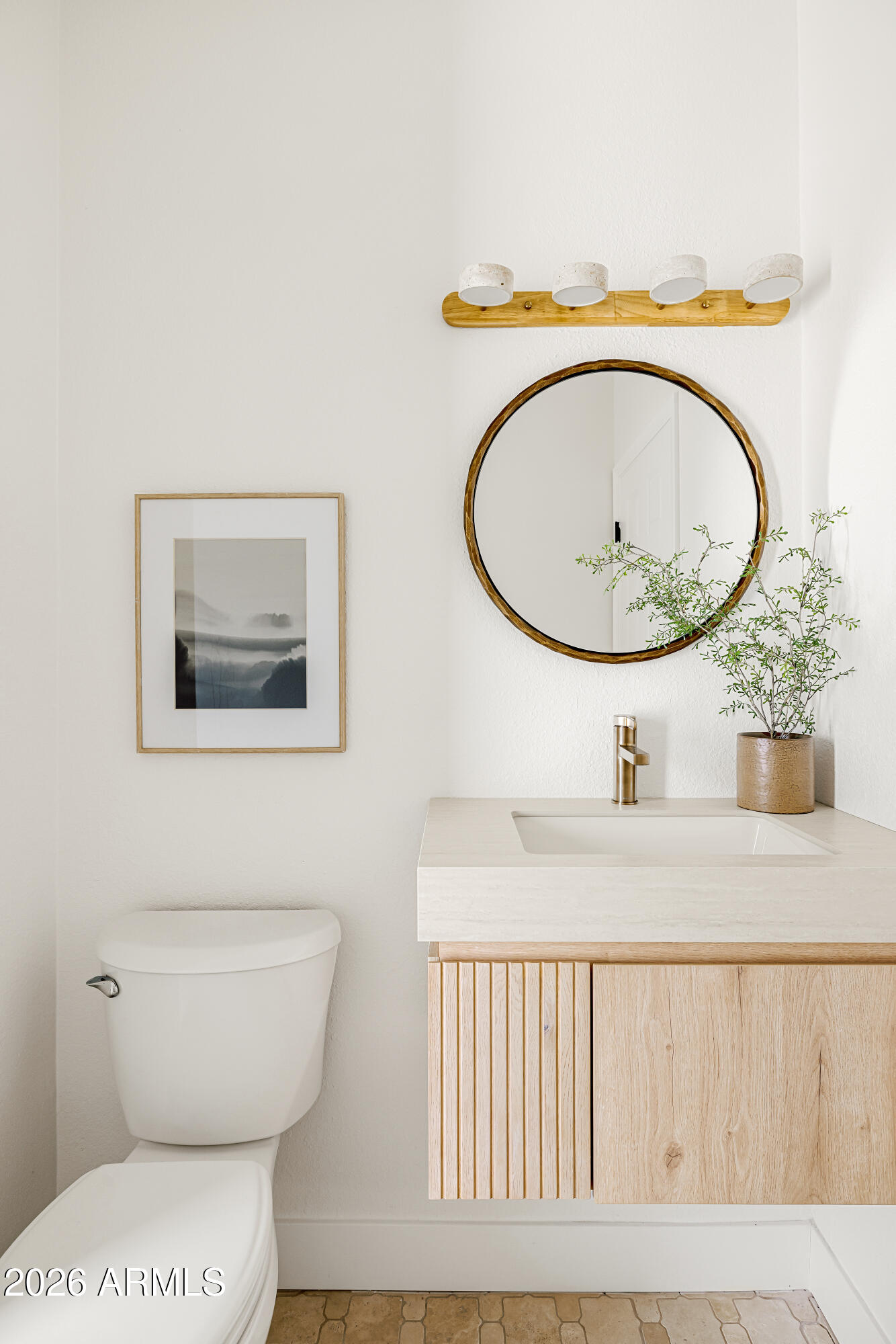 3620 E COCONINO Place