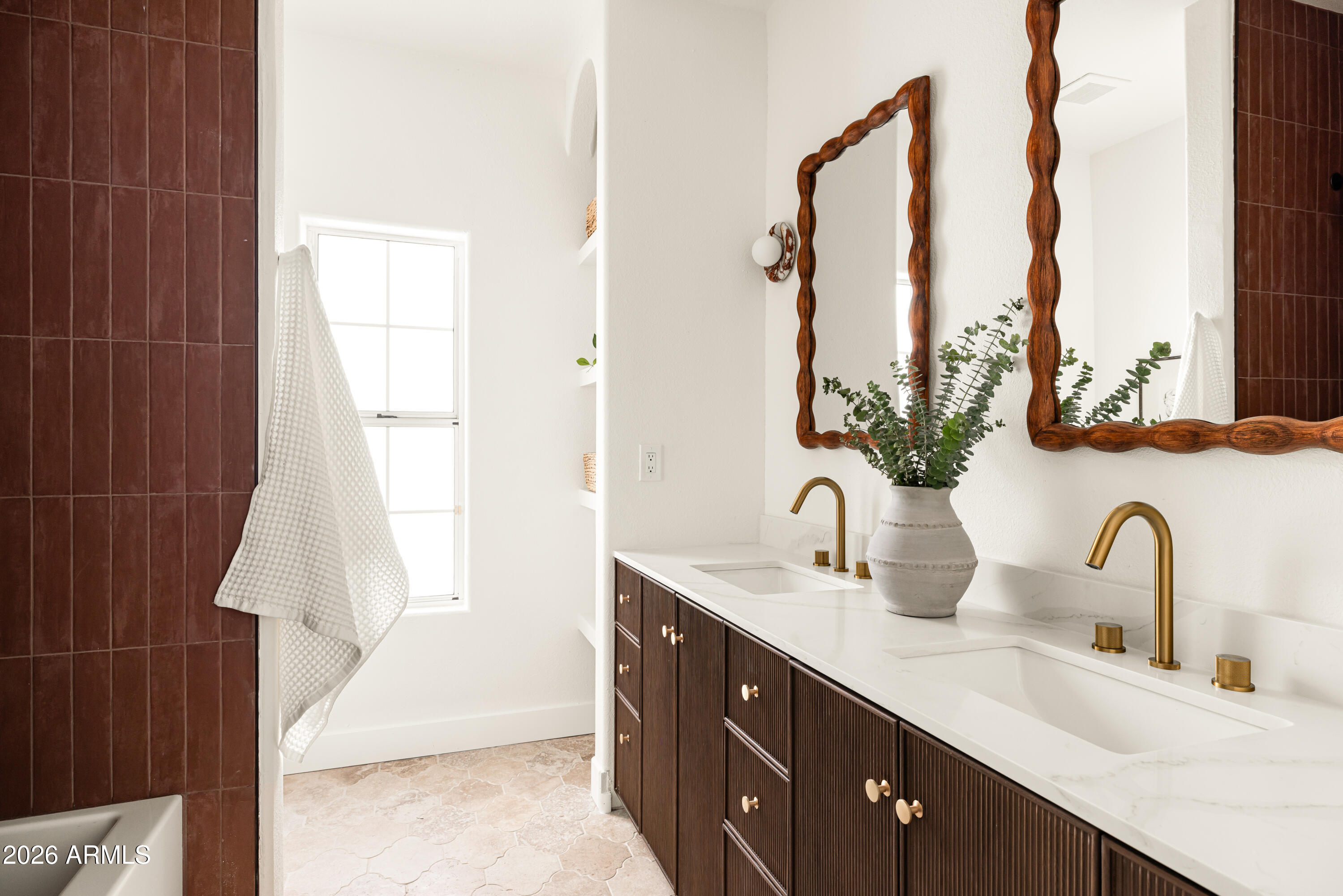 3620 E COCONINO Place