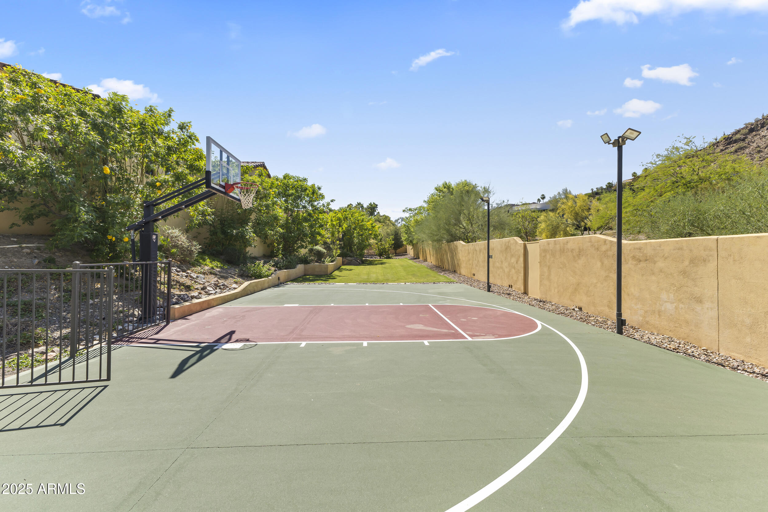 4334 E Desert Crest Drive