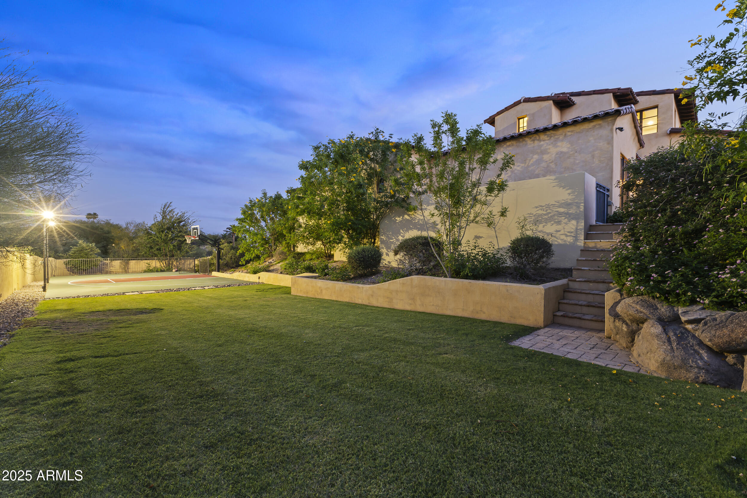 4334 E Desert Crest Drive