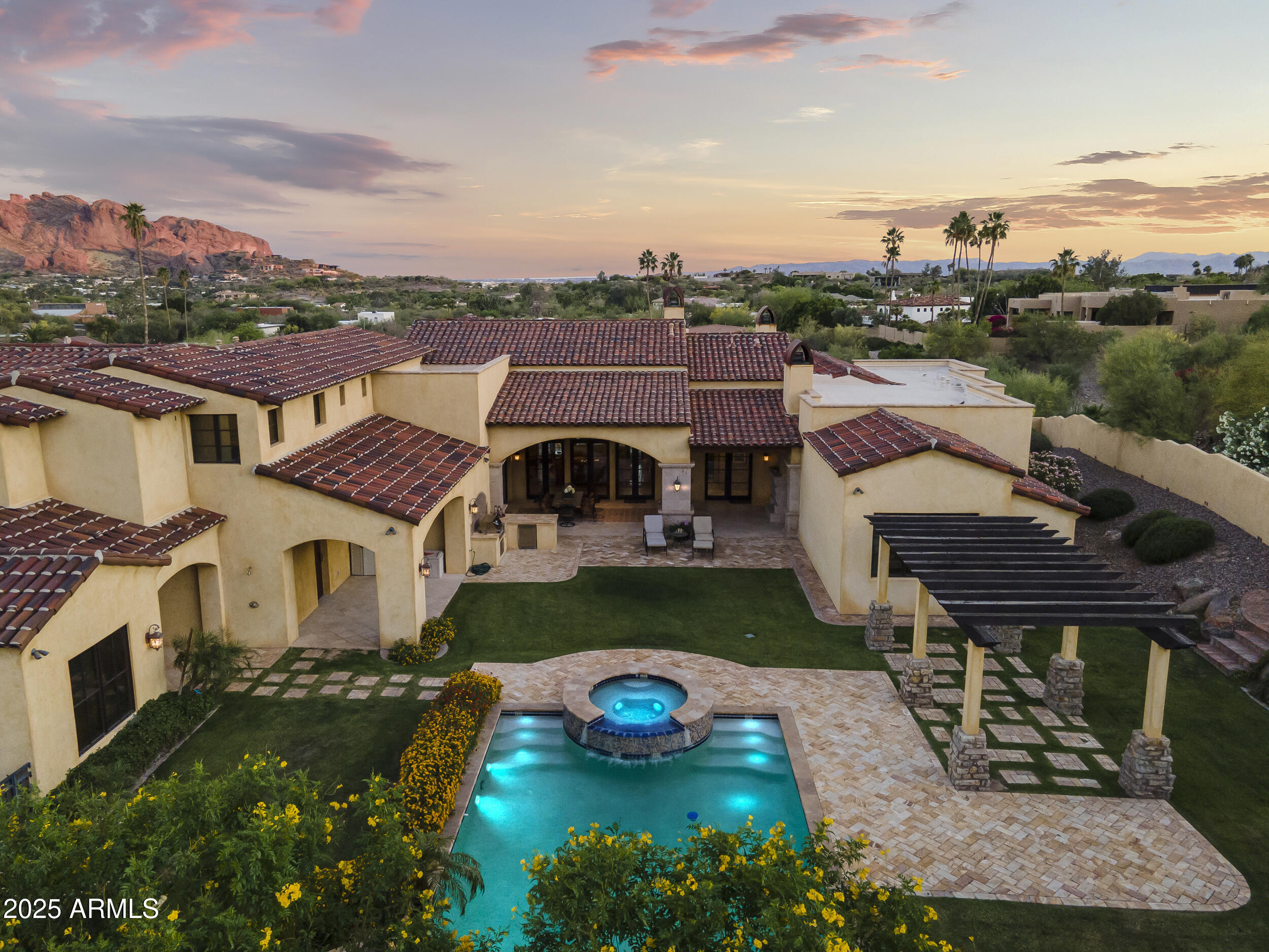 4334 E Desert Crest Drive