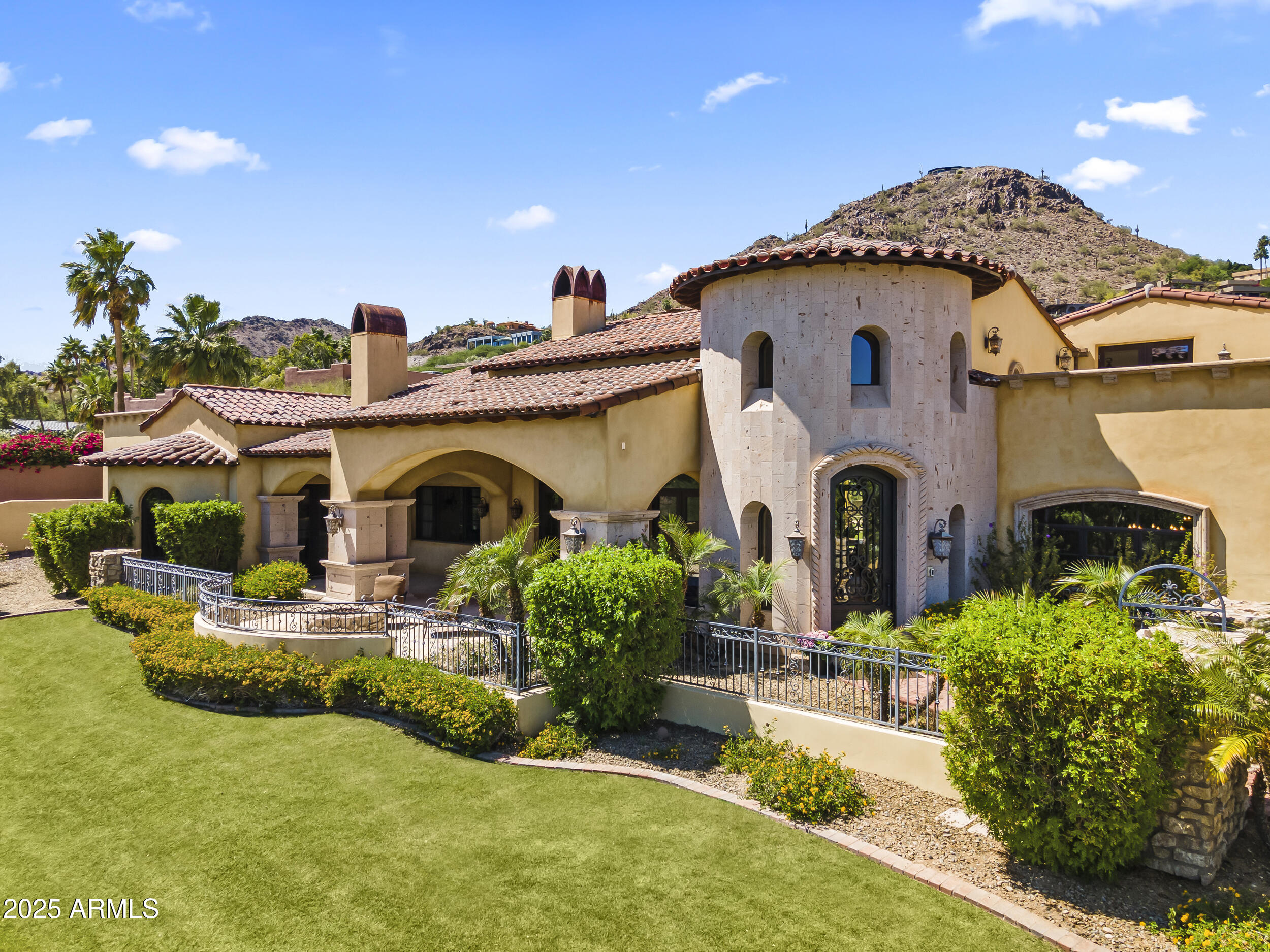 4334 E Desert Crest Drive