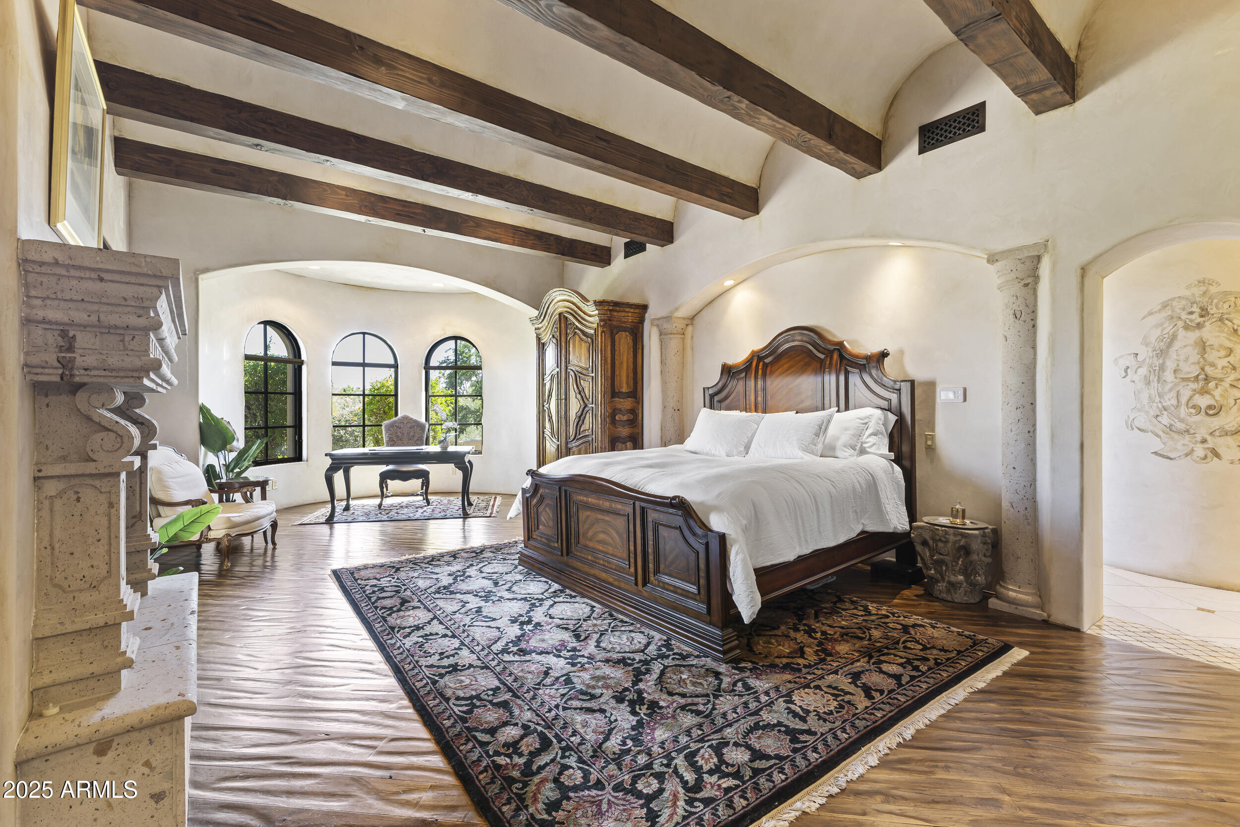 4334 E Desert Crest Drive