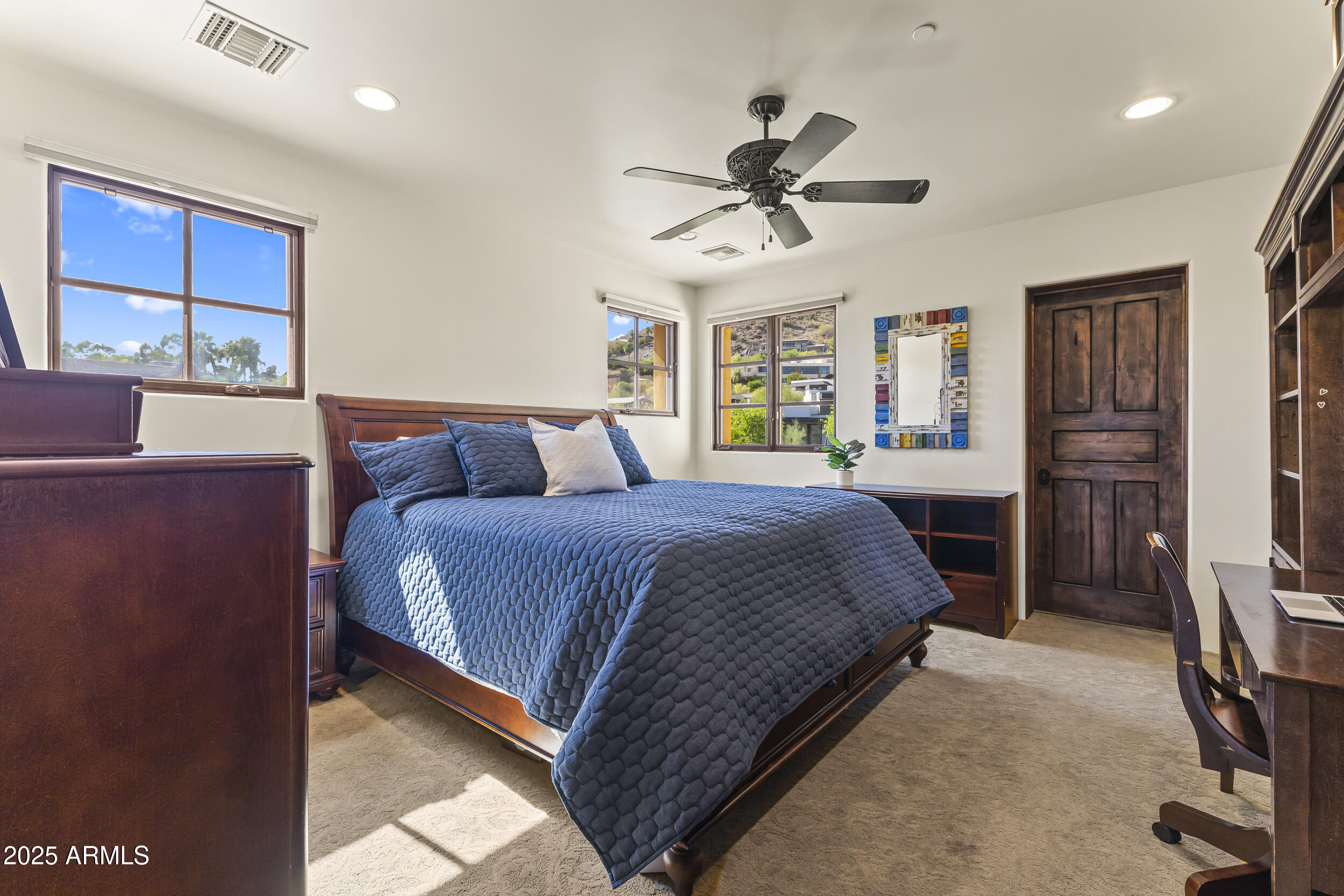 4334 E Desert Crest Drive