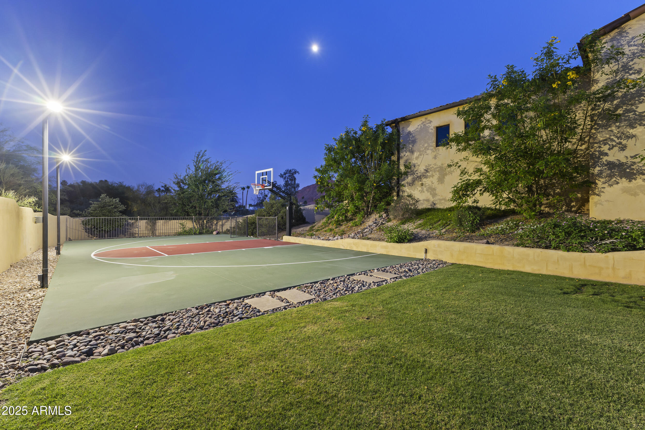 4334 E Desert Crest Drive