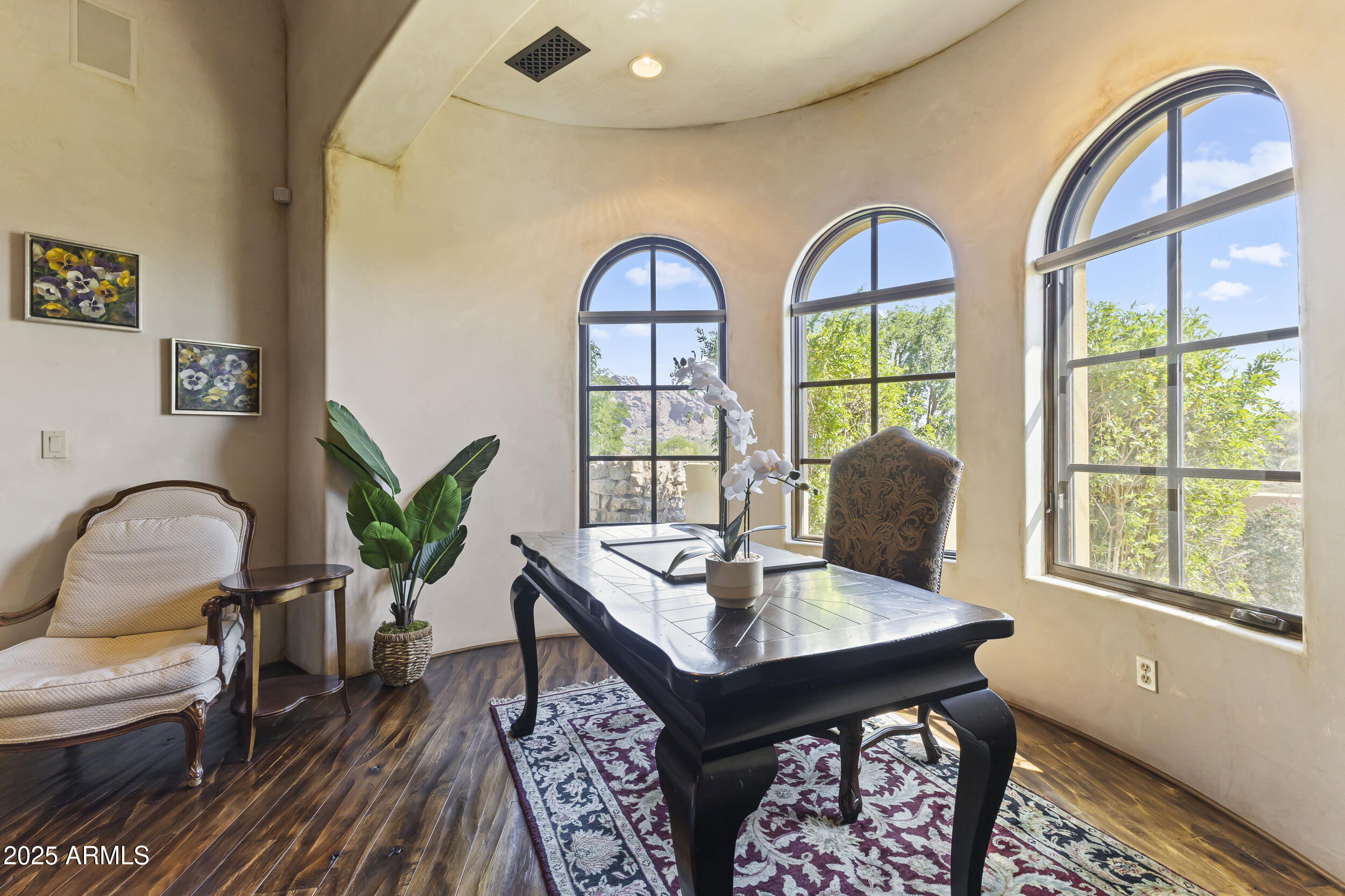 4334 E Desert Crest Drive