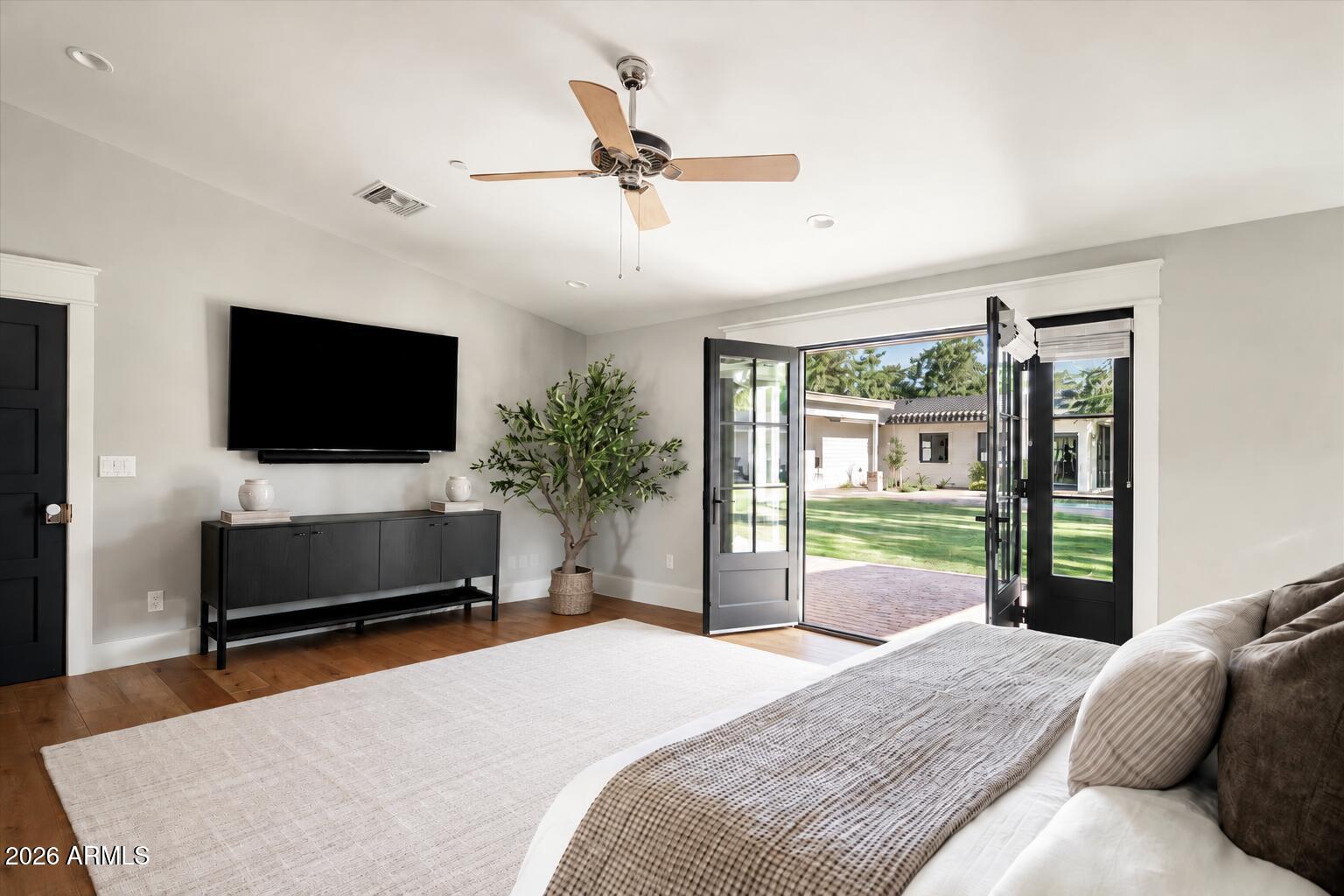 8202 N 74TH Place
