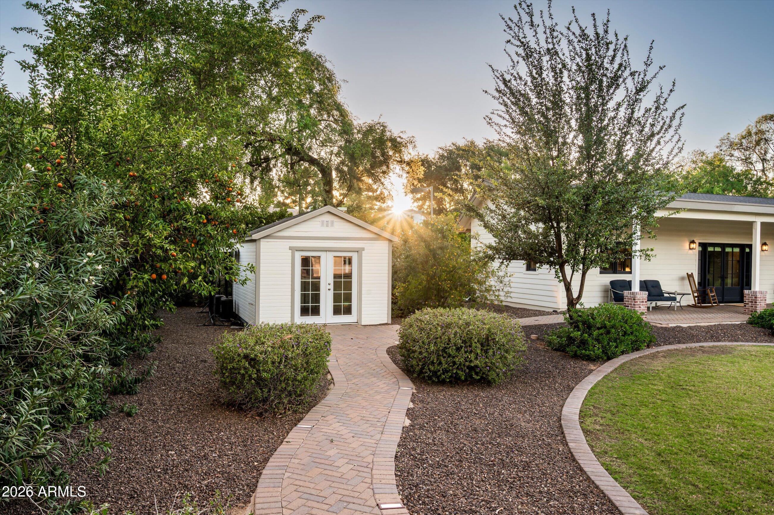 8202 N 74TH Place