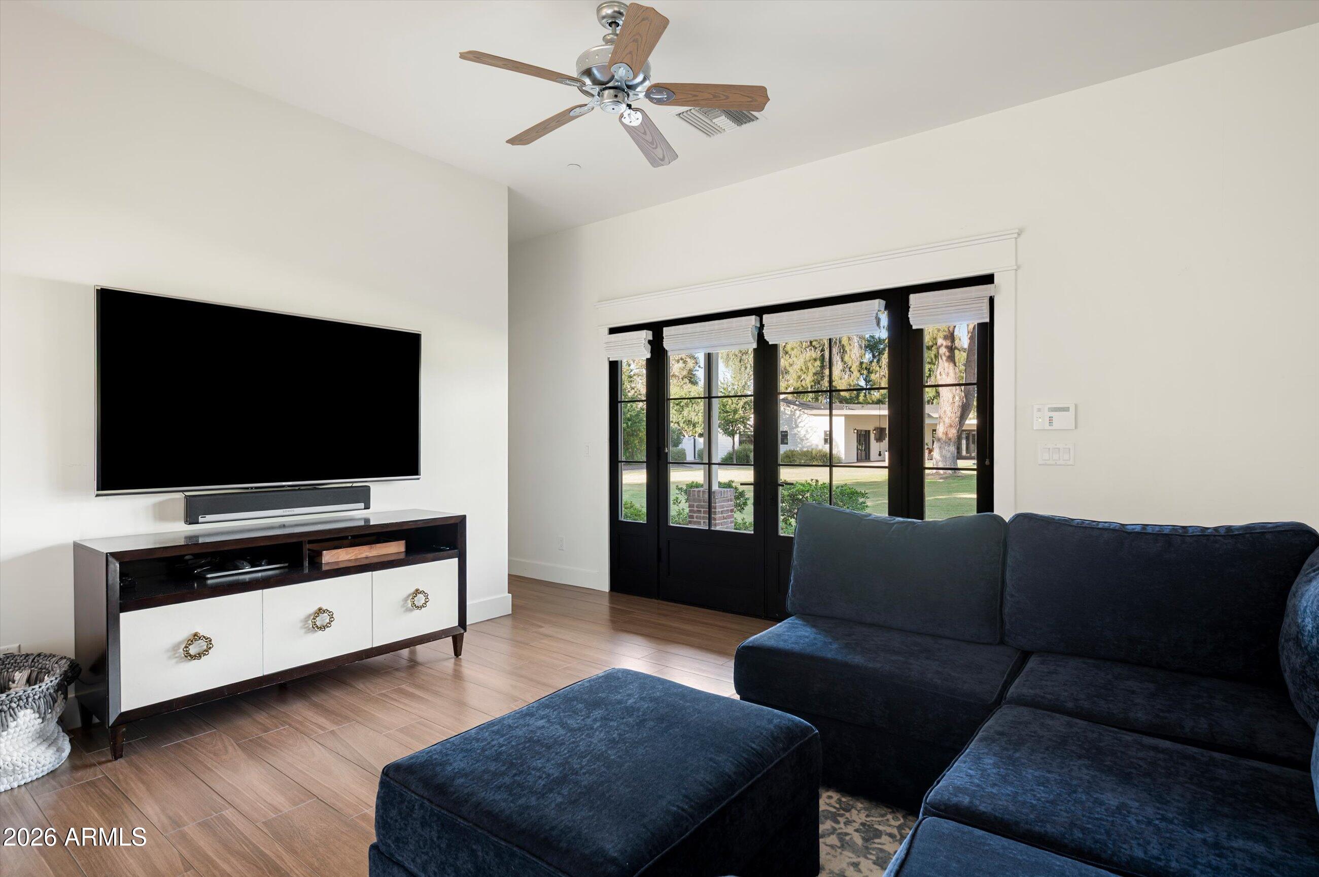 8202 N 74TH Place