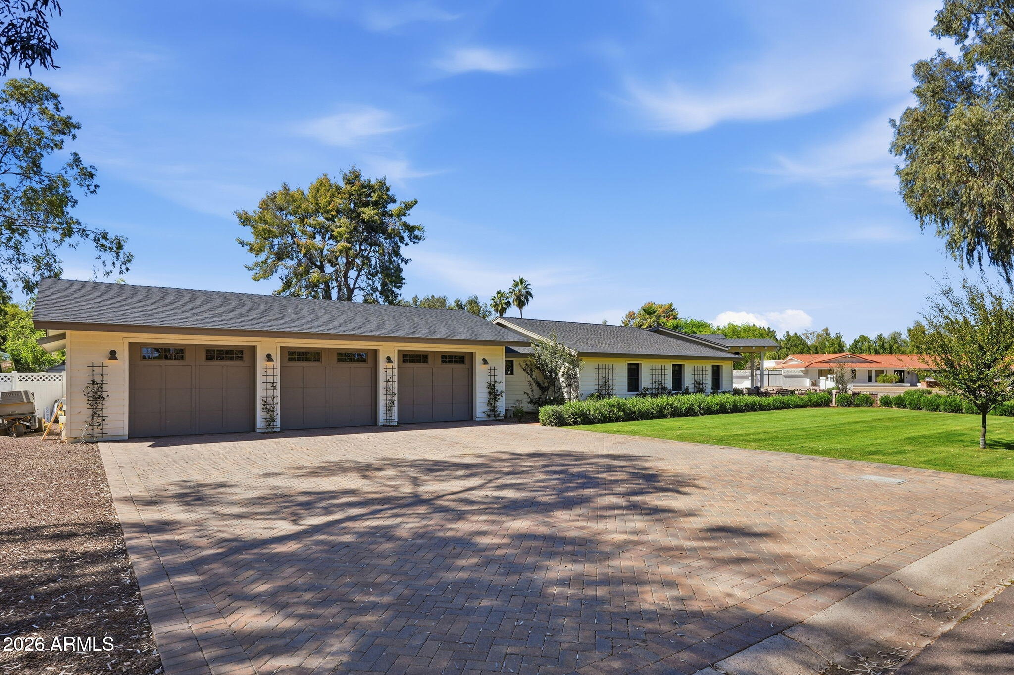 8202 N 74TH Place