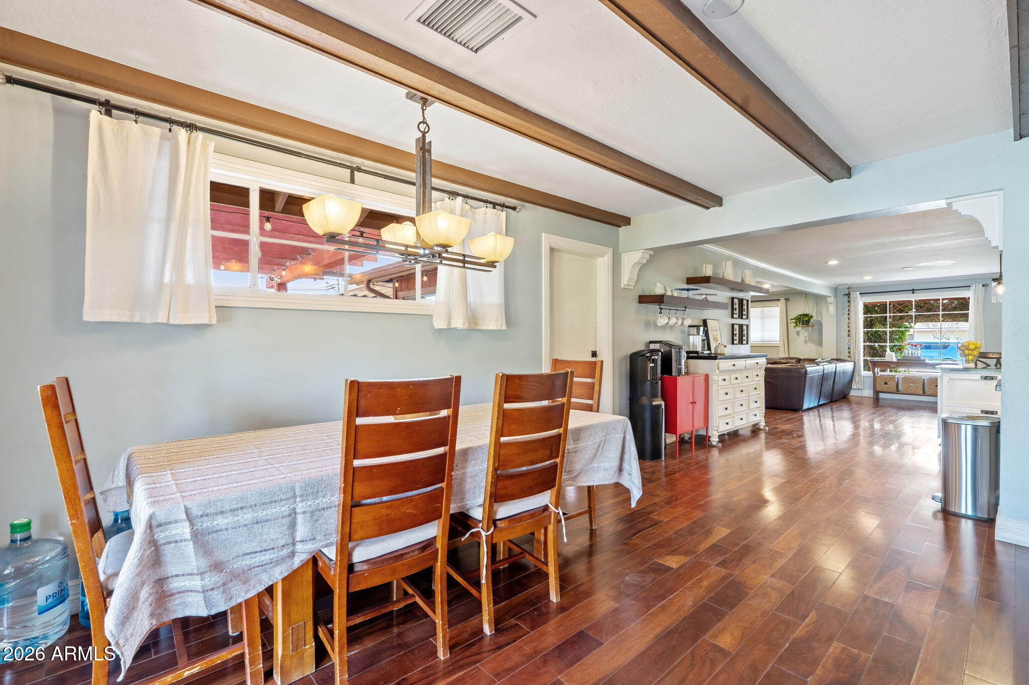 1936 W CLARENDON Avenue