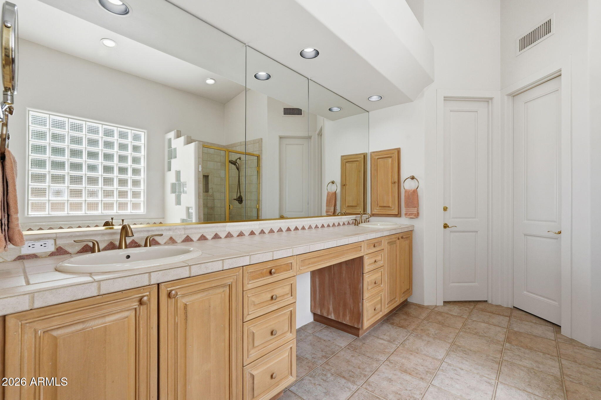 11035 E JUAN TABO Road