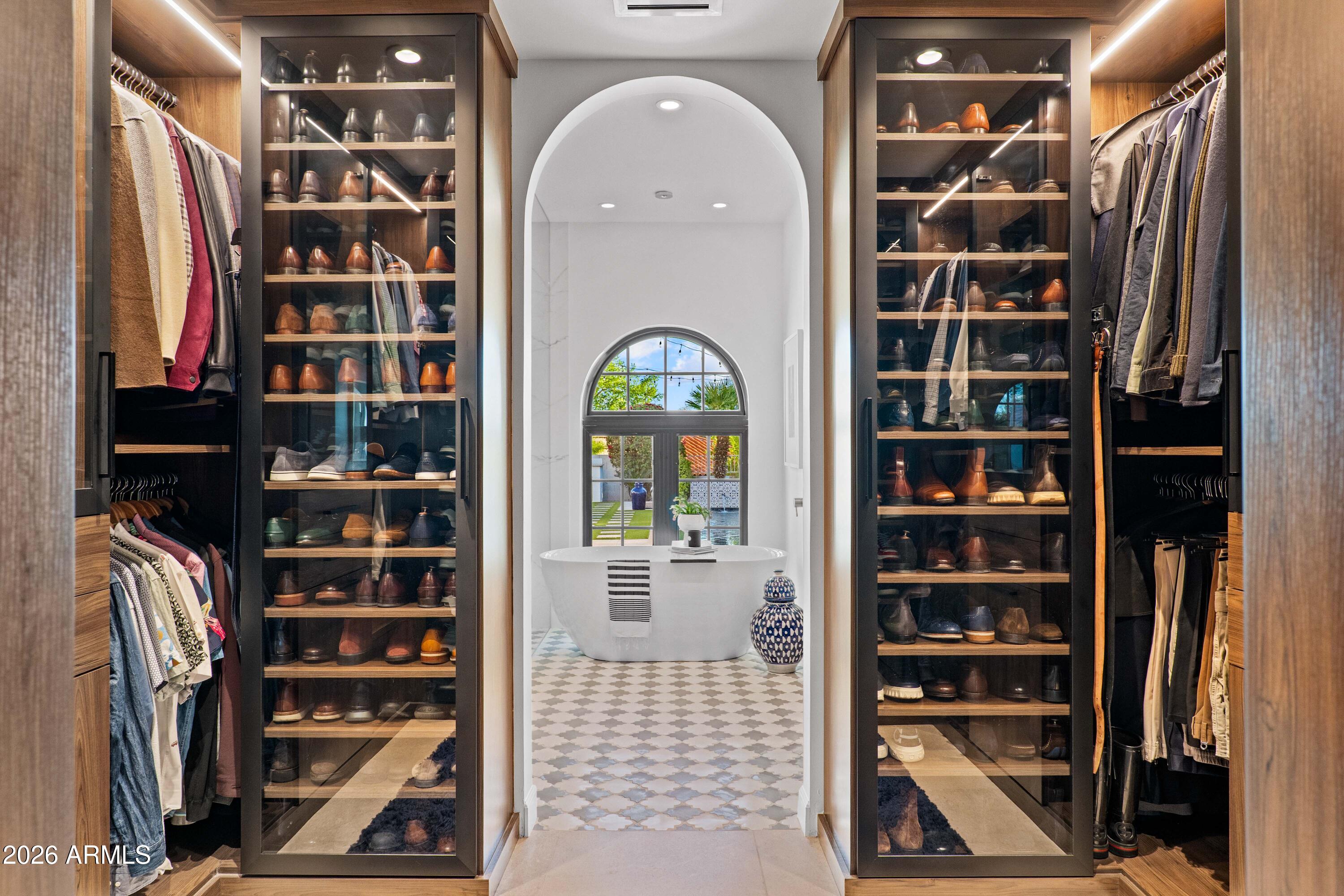 3127 E SIERRA MADRE Way