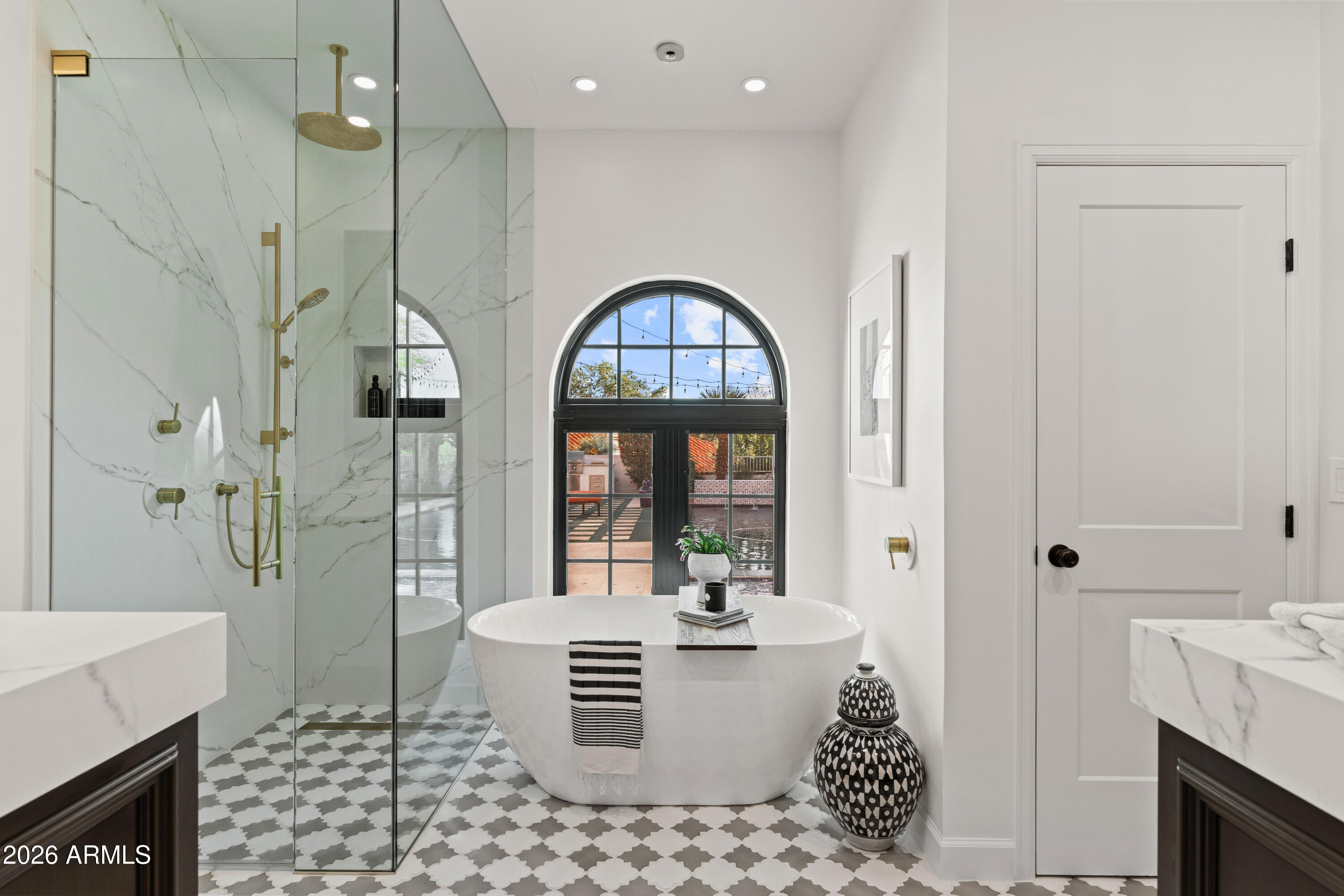 3127 E SIERRA MADRE Way