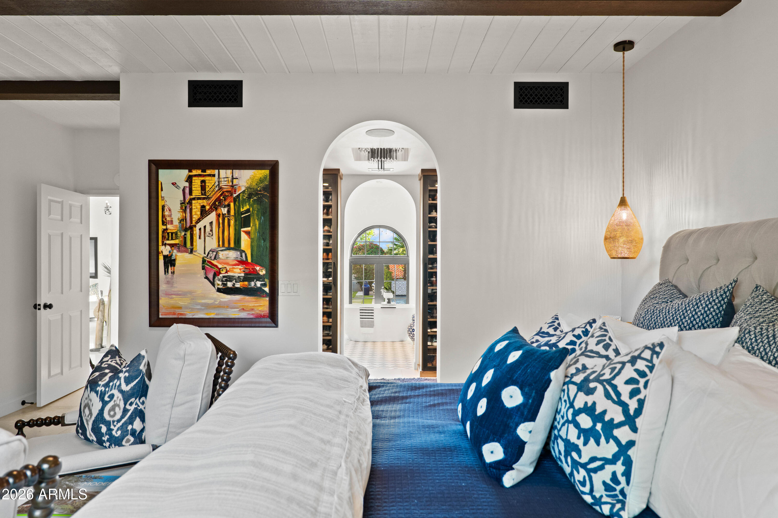 3127 E SIERRA MADRE Way