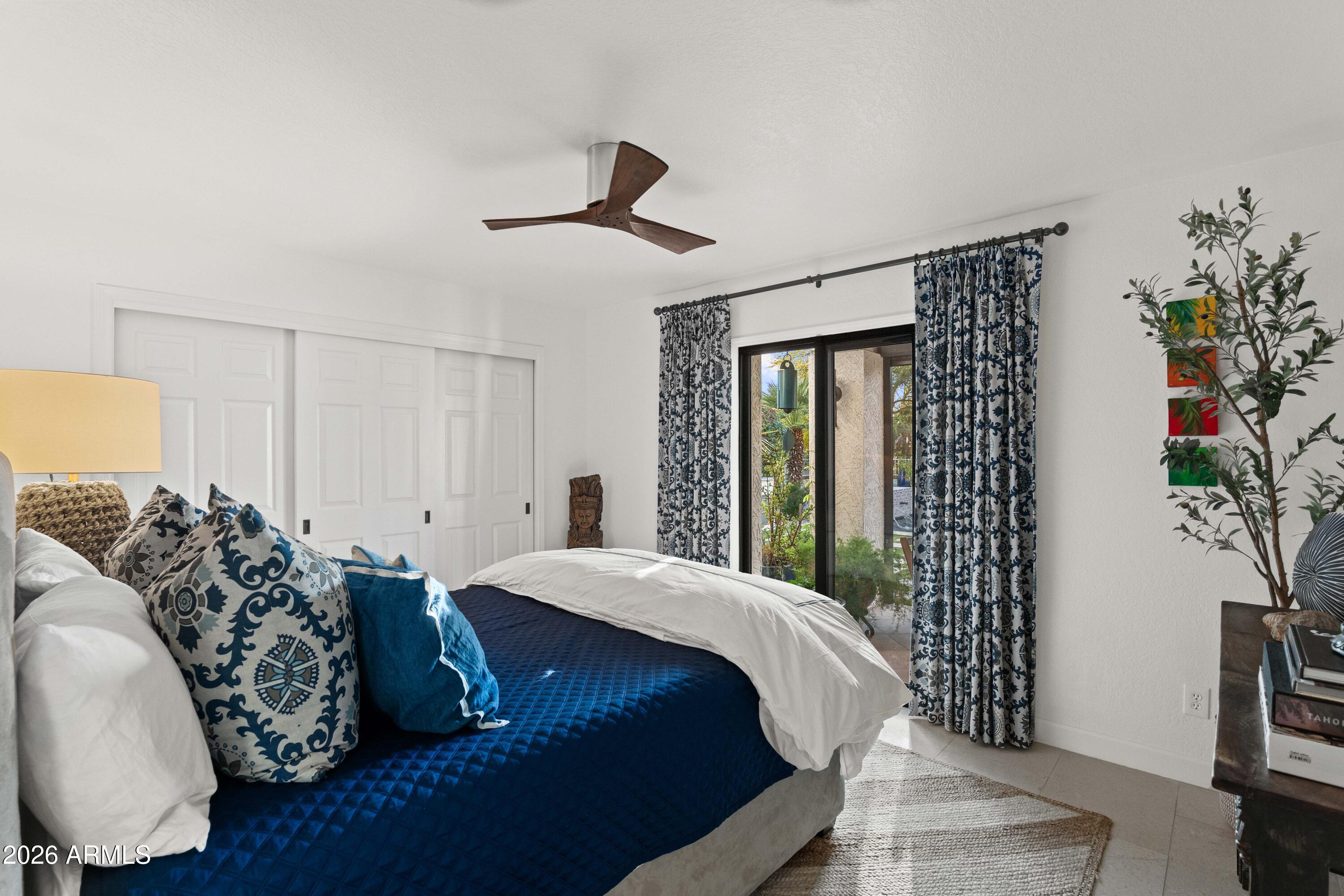 3127 E SIERRA MADRE Way