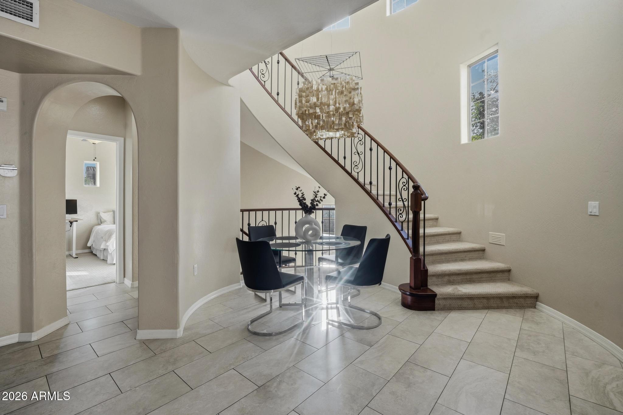 3935 E ROUGH RIDER Road 1112