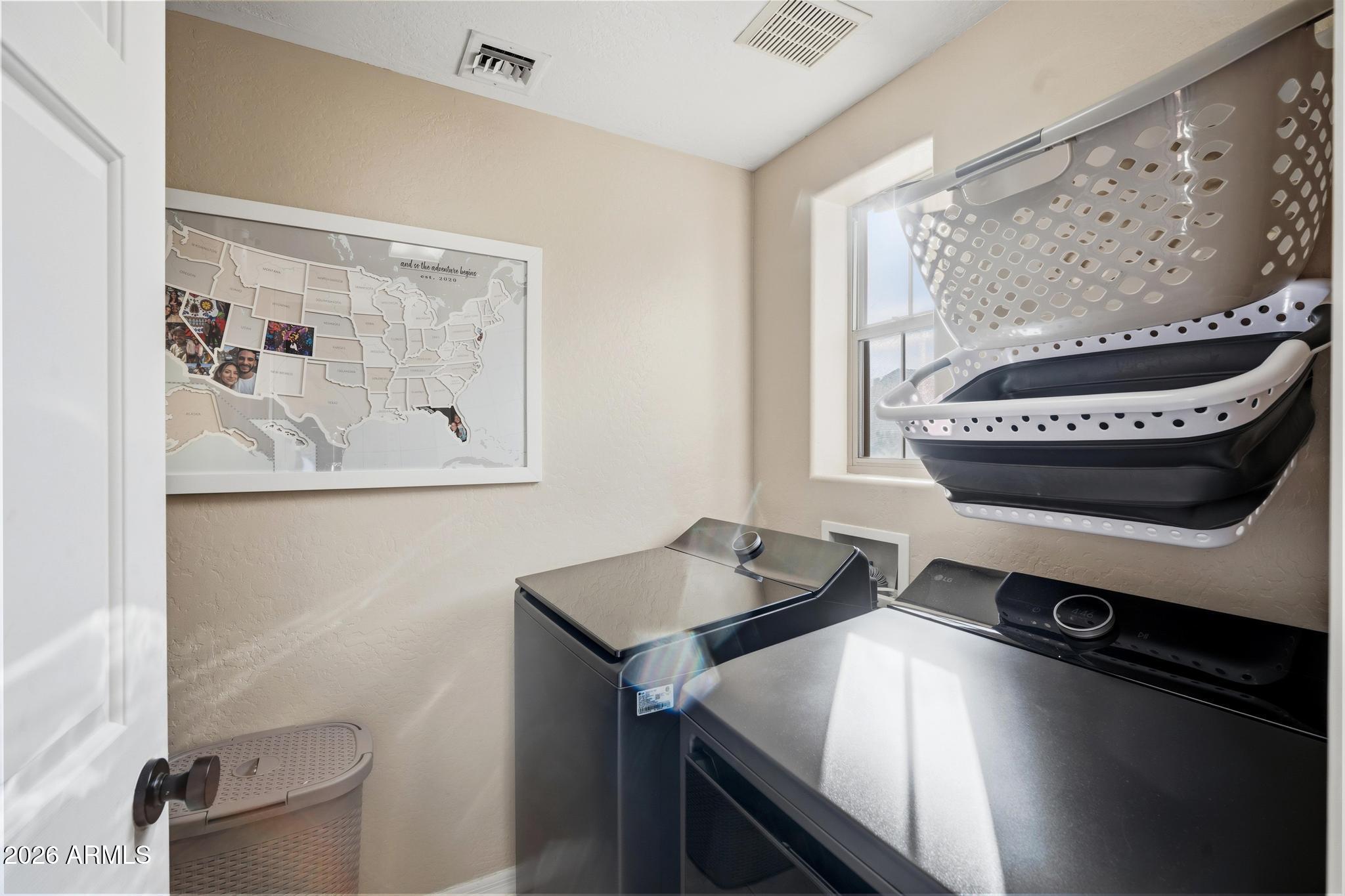 3935 E ROUGH RIDER Road 1112