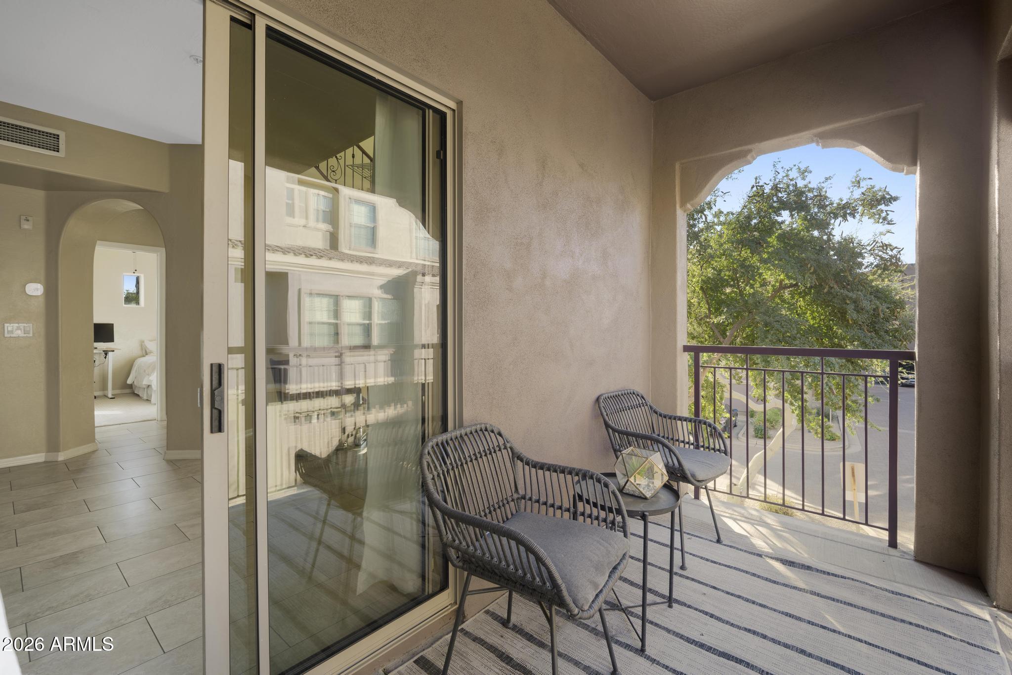 3935 E ROUGH RIDER Road 1112