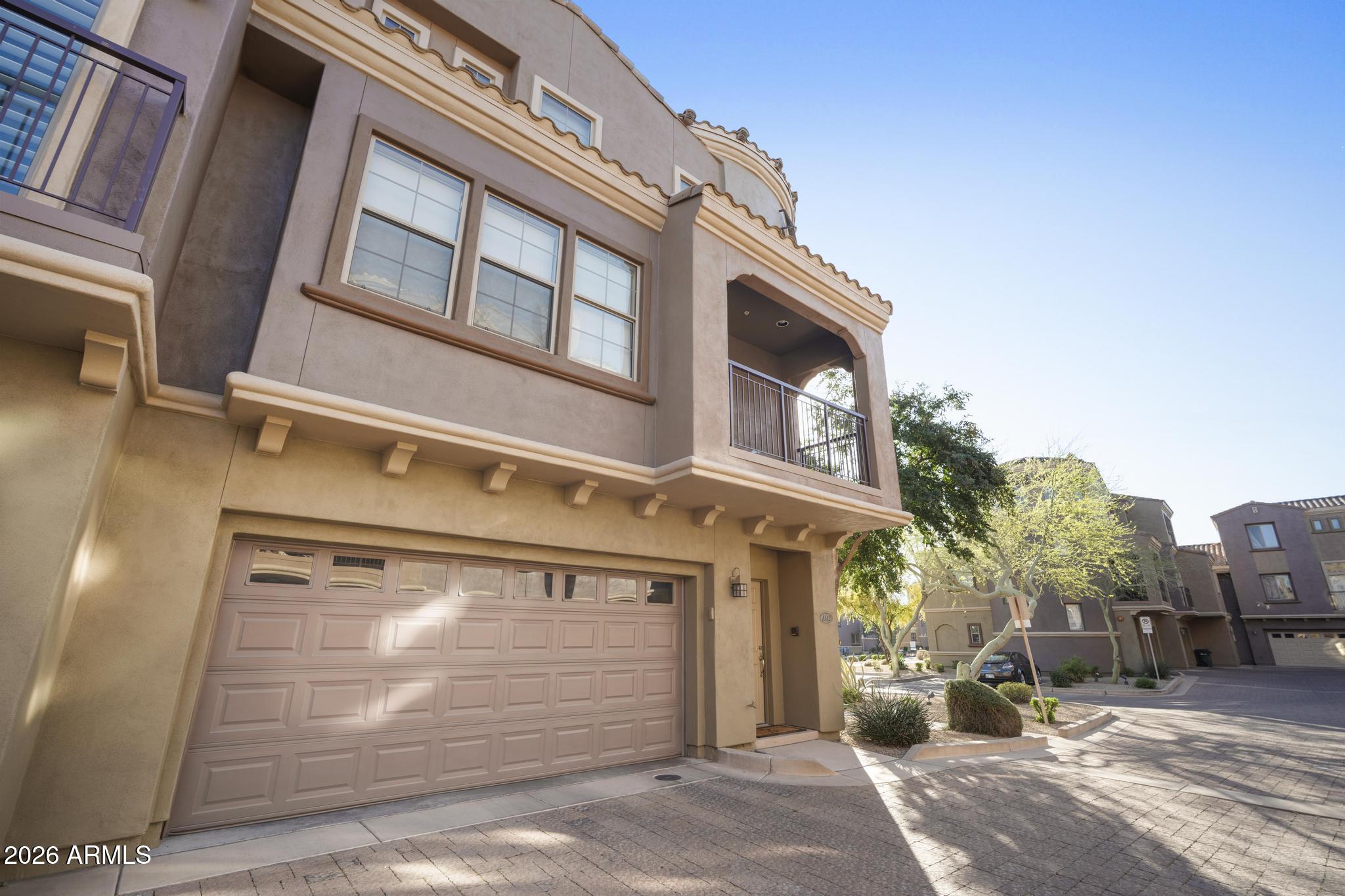 3935 E ROUGH RIDER Road 1112