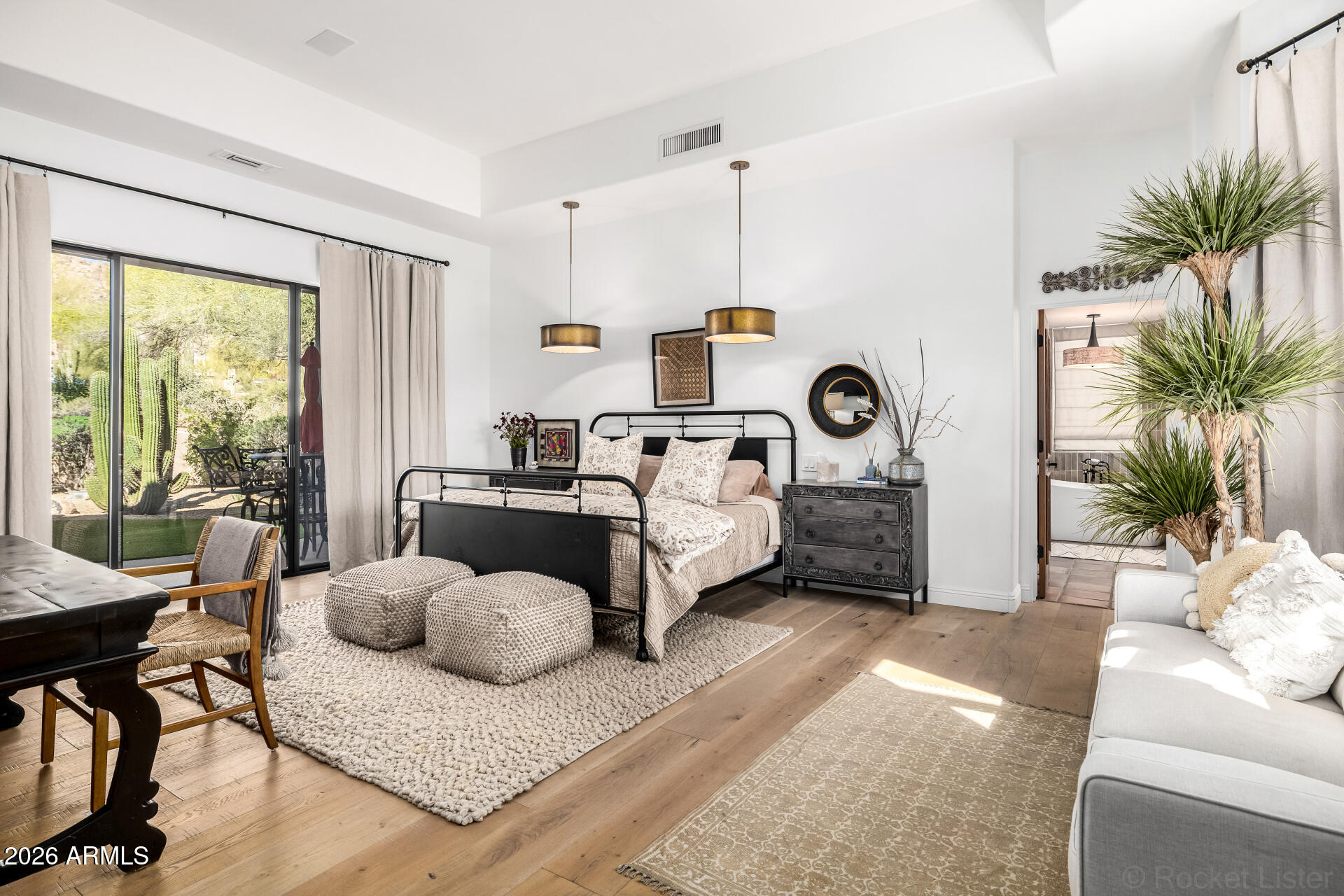 10801 E HAPPY VALLEY Road 24