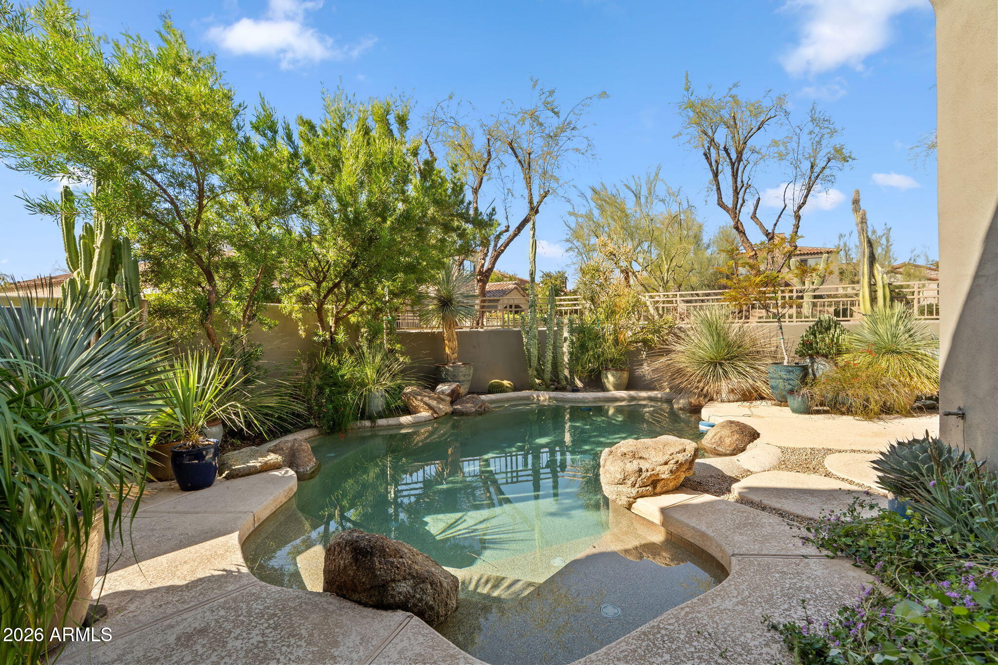 19550 N GRAYHAWK Drive 1108