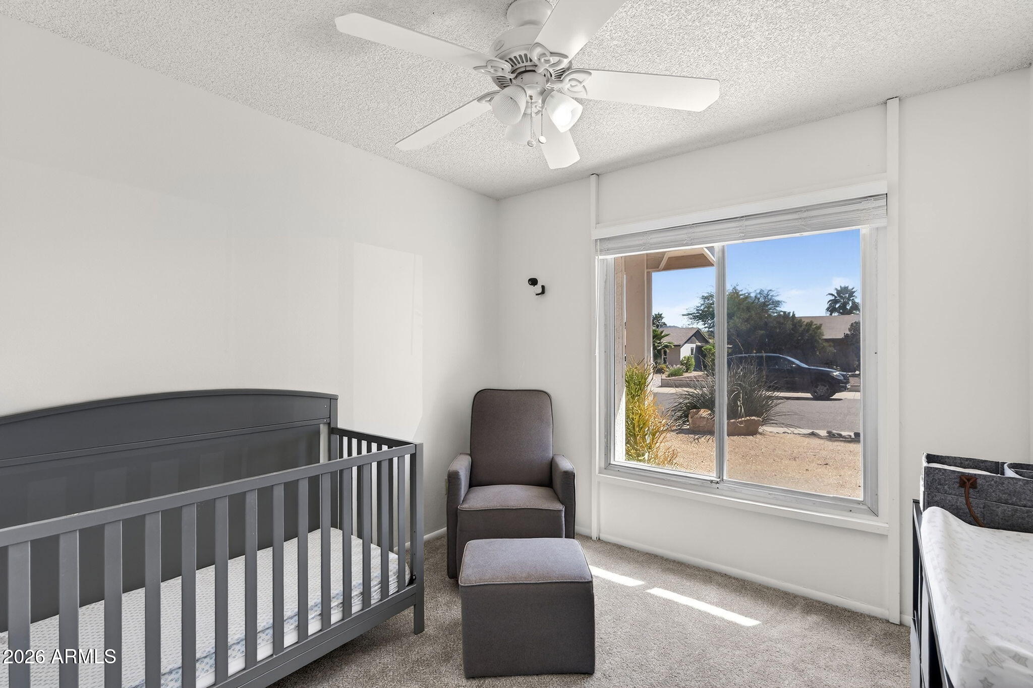 2822 E WILLOW Avenue