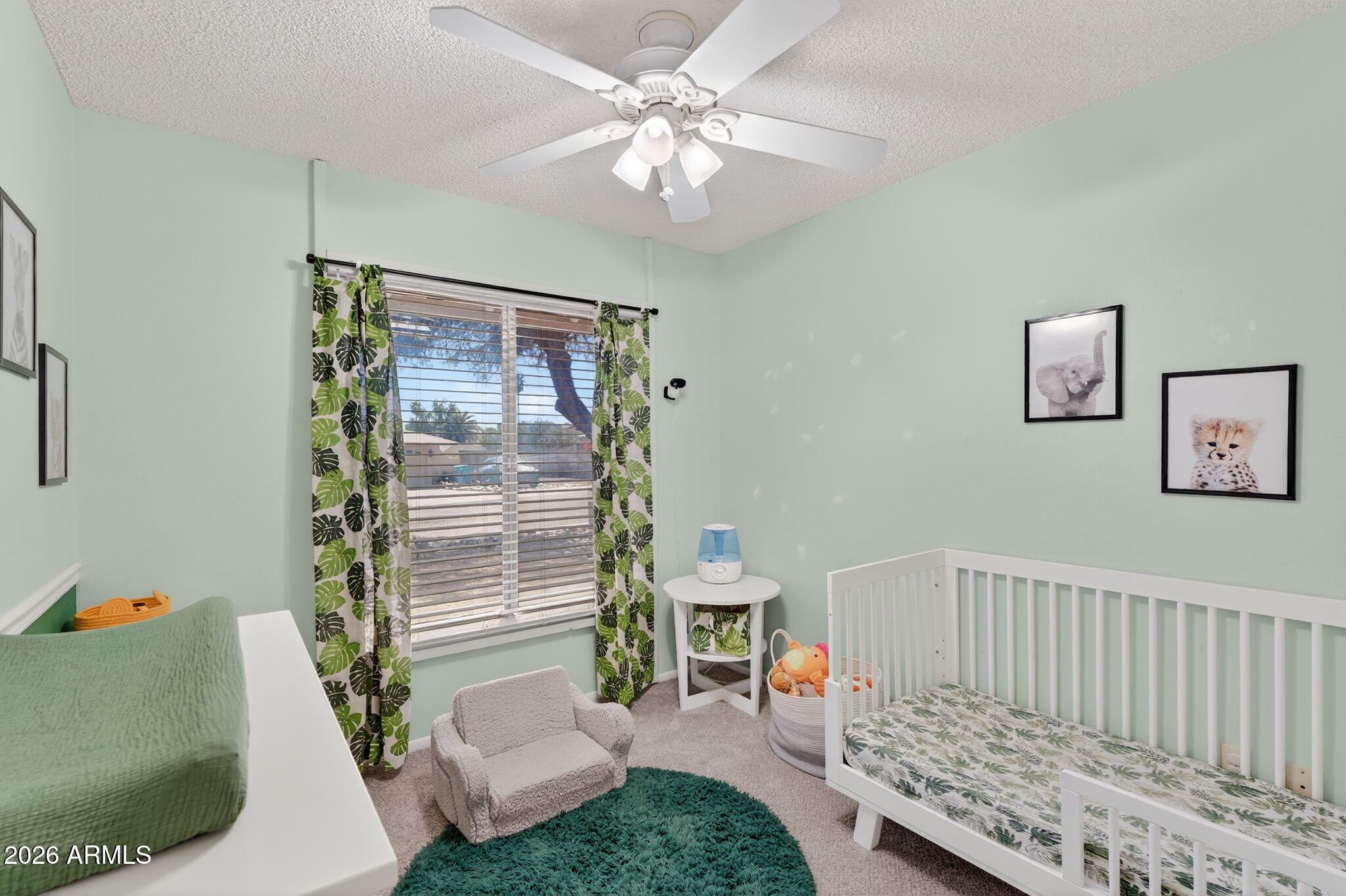 2822 E WILLOW Avenue