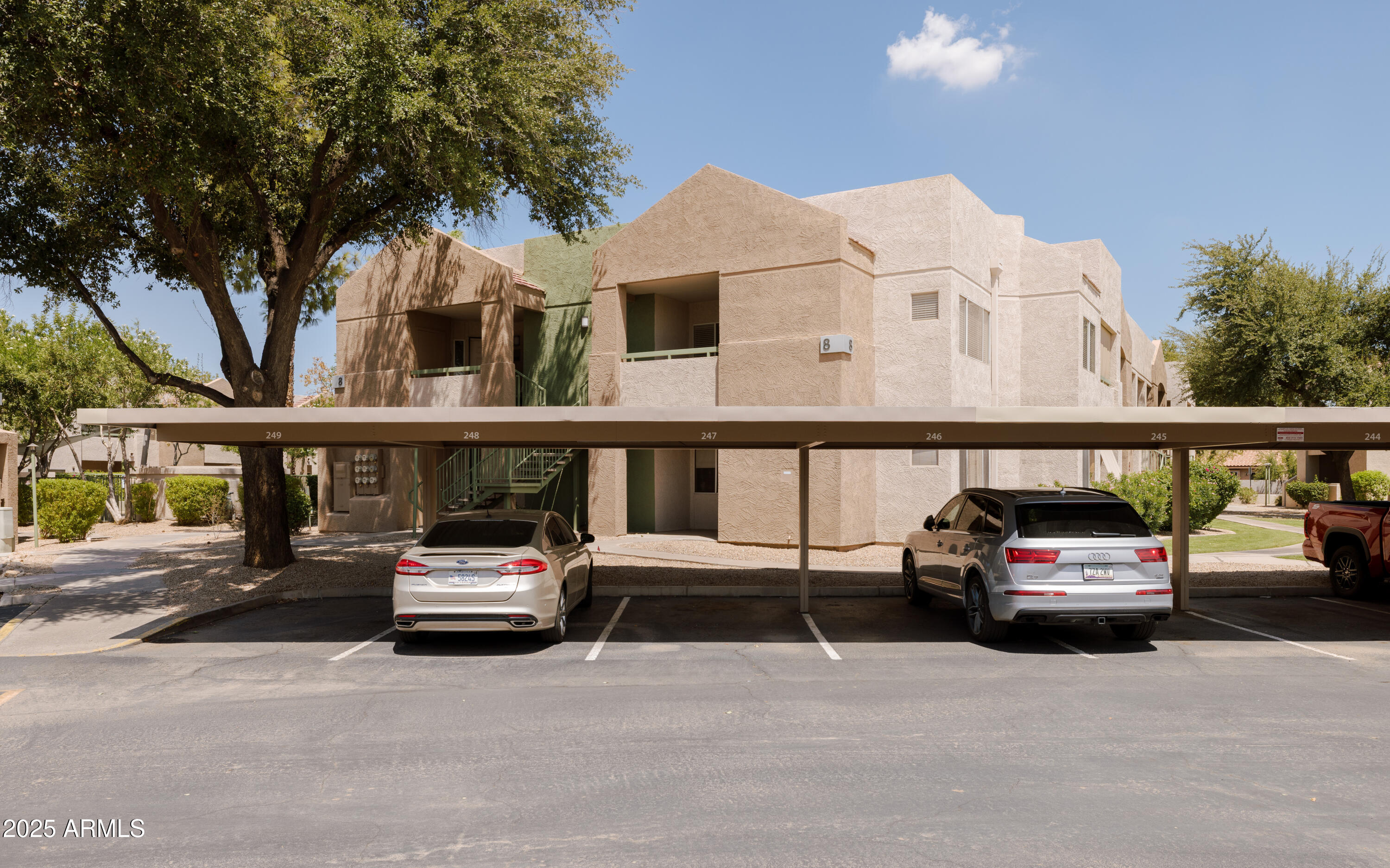 1295 N ASH Street 817