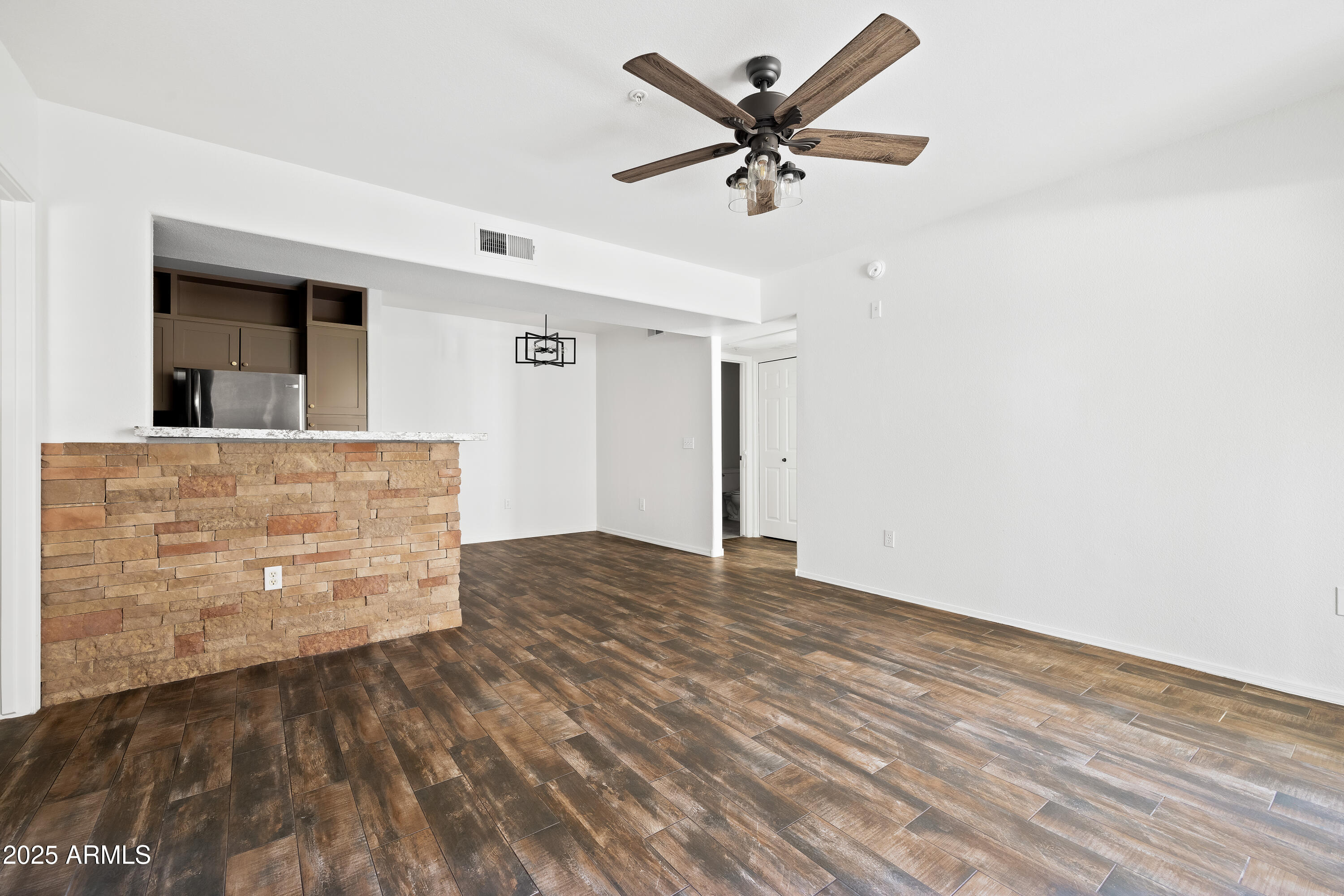 1295 N ASH Street 817