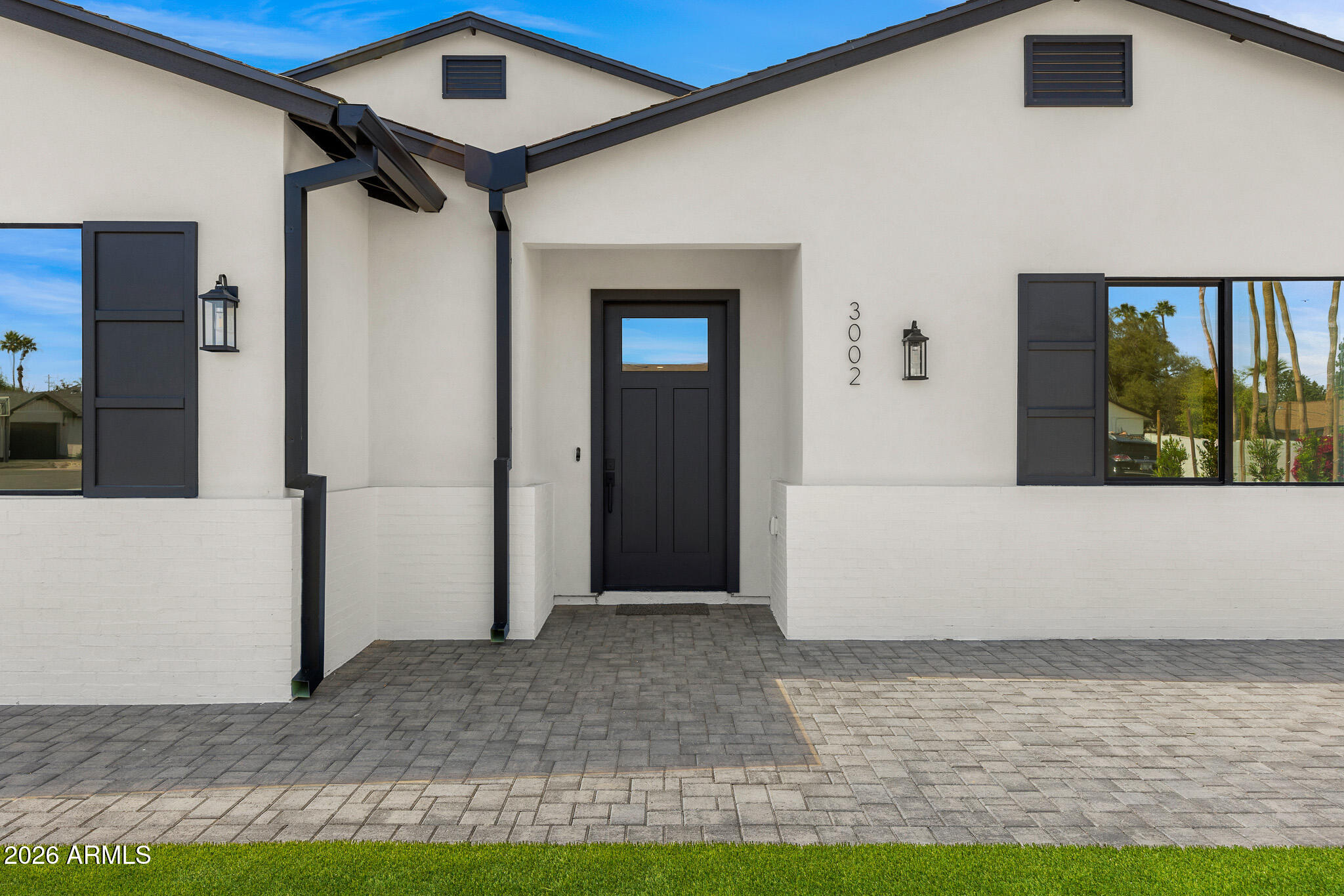 3002 N 53RD Place