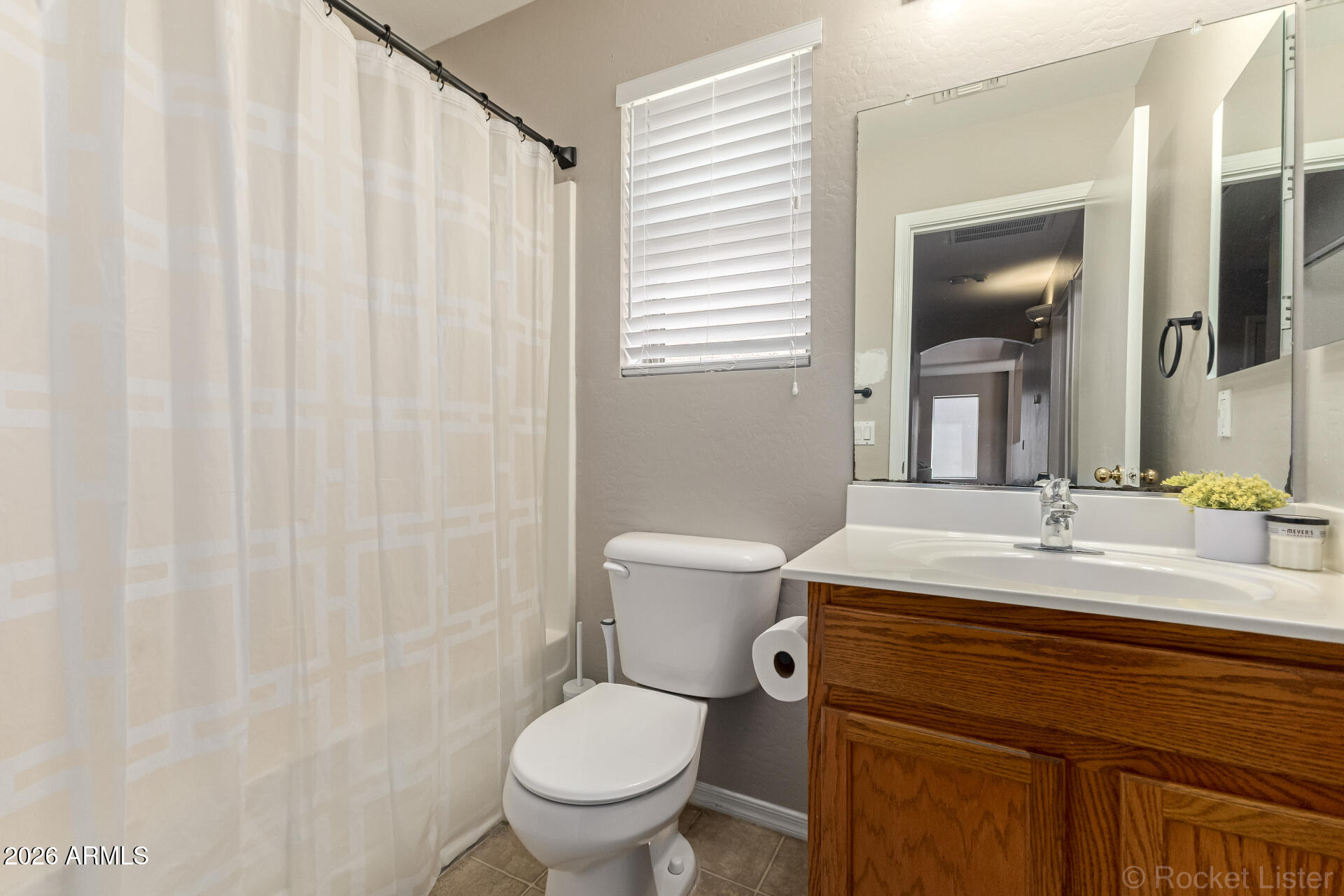 8511 W JOCELYN Terrace