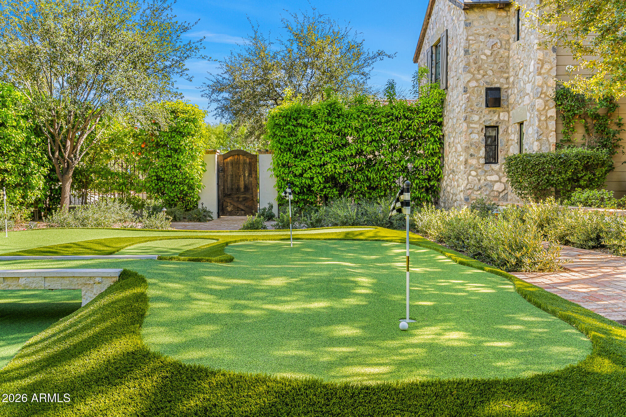 5858 E CABALLO Drive