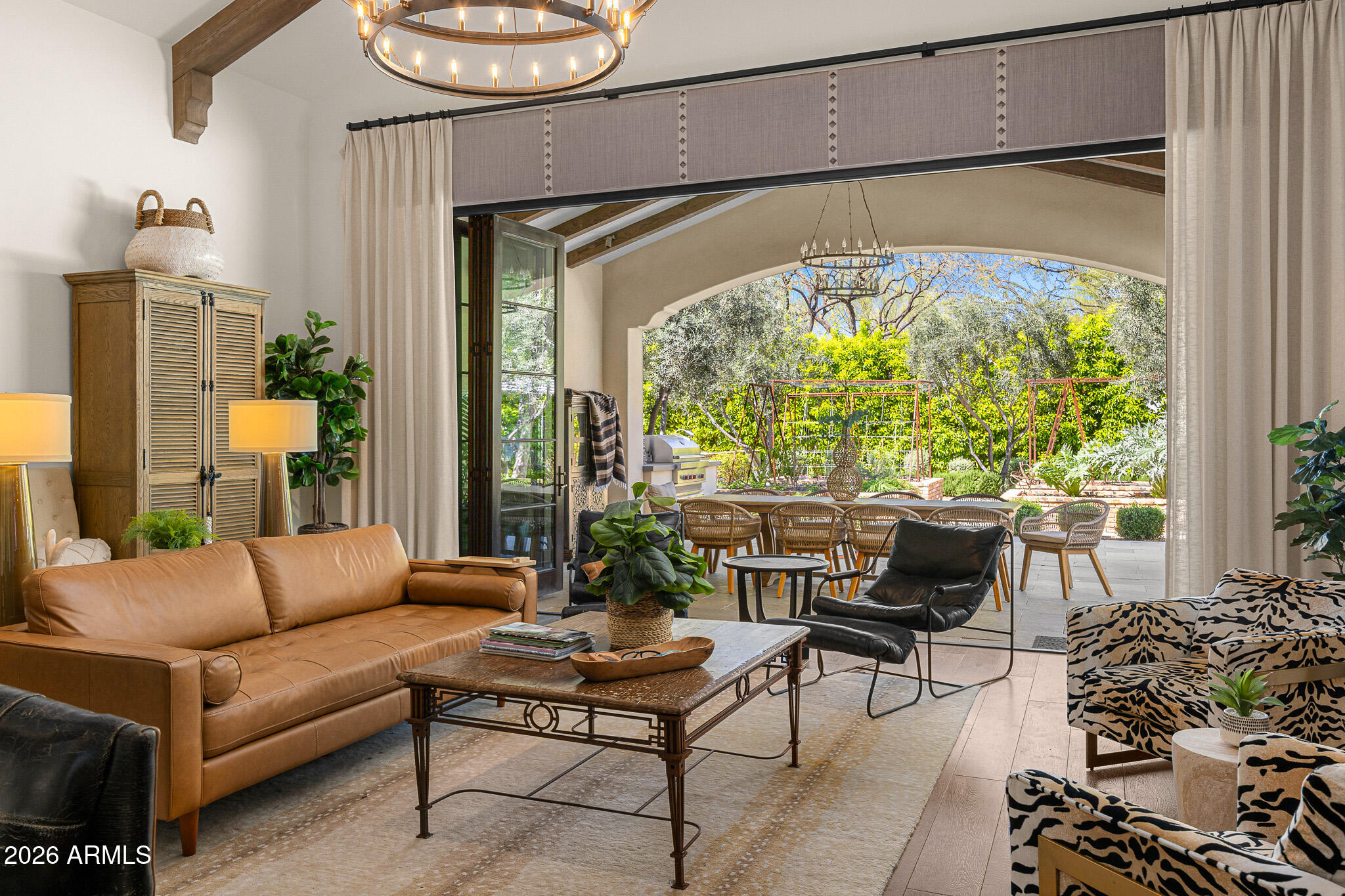 5858 E CABALLO Drive