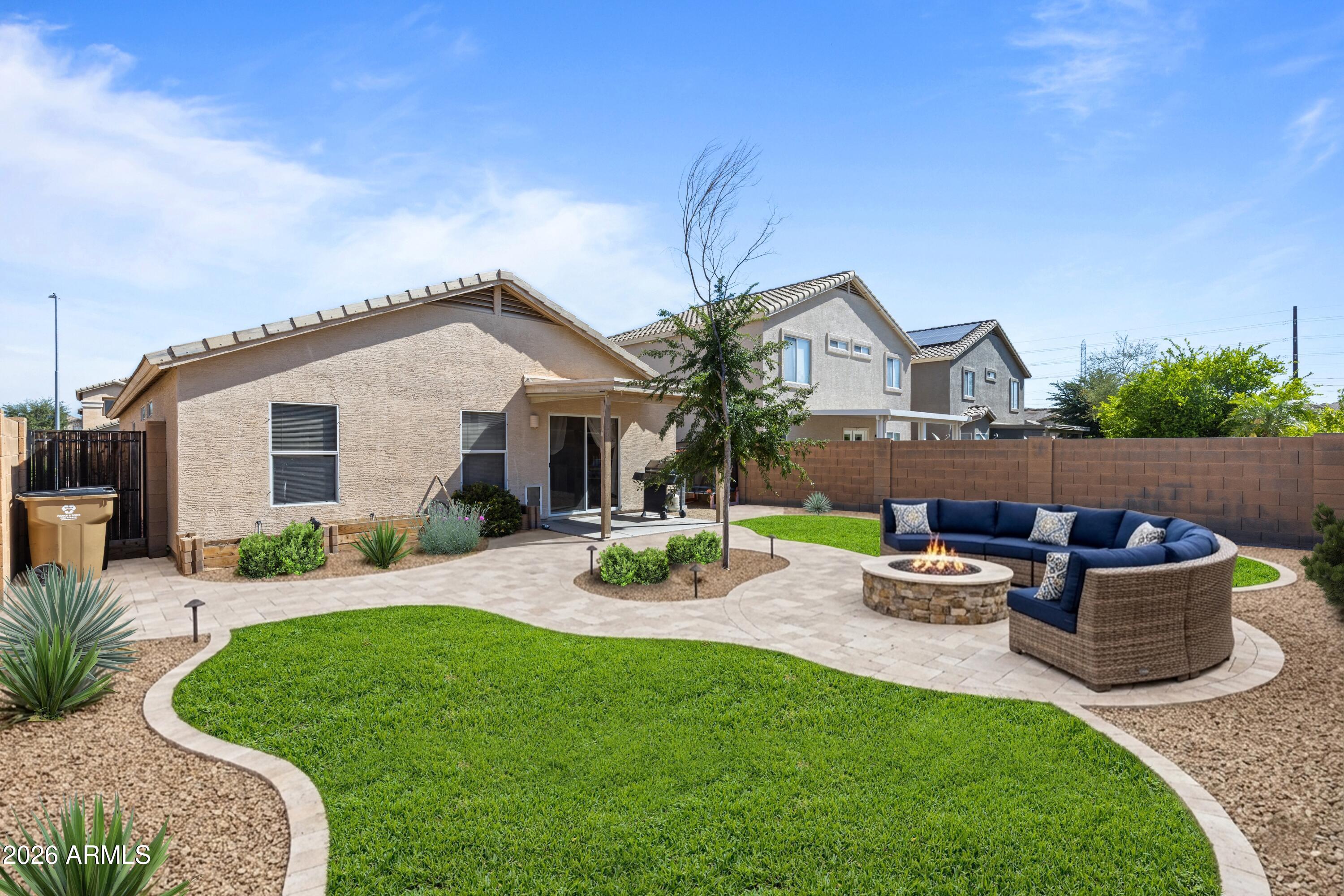 11549 W VOGEL Avenue