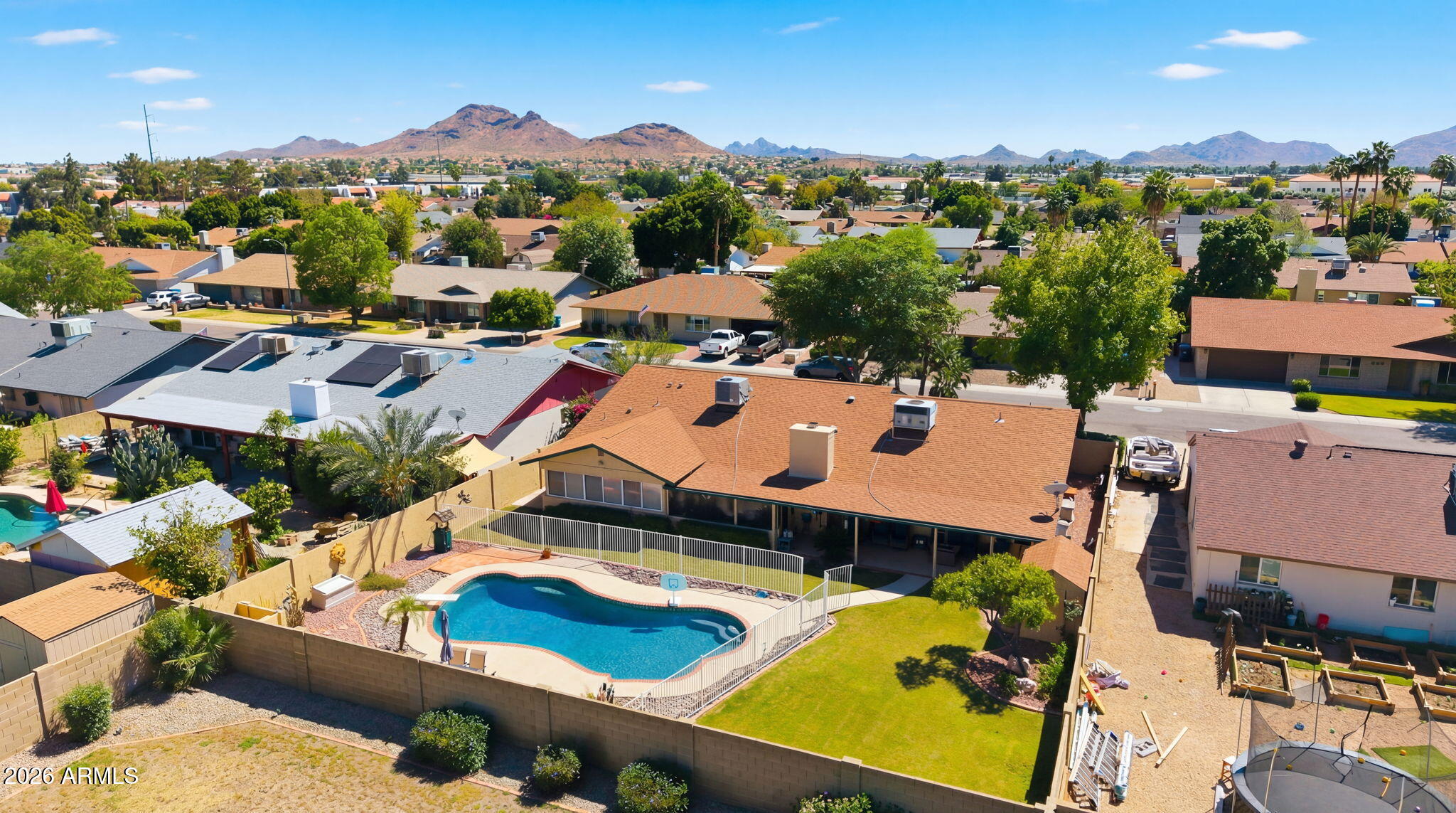 508 E MURIEL Drive