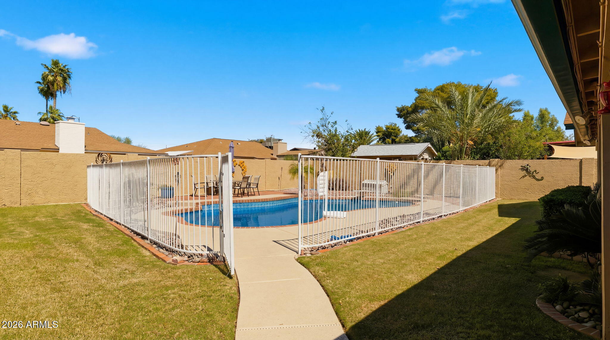508 E MURIEL Drive