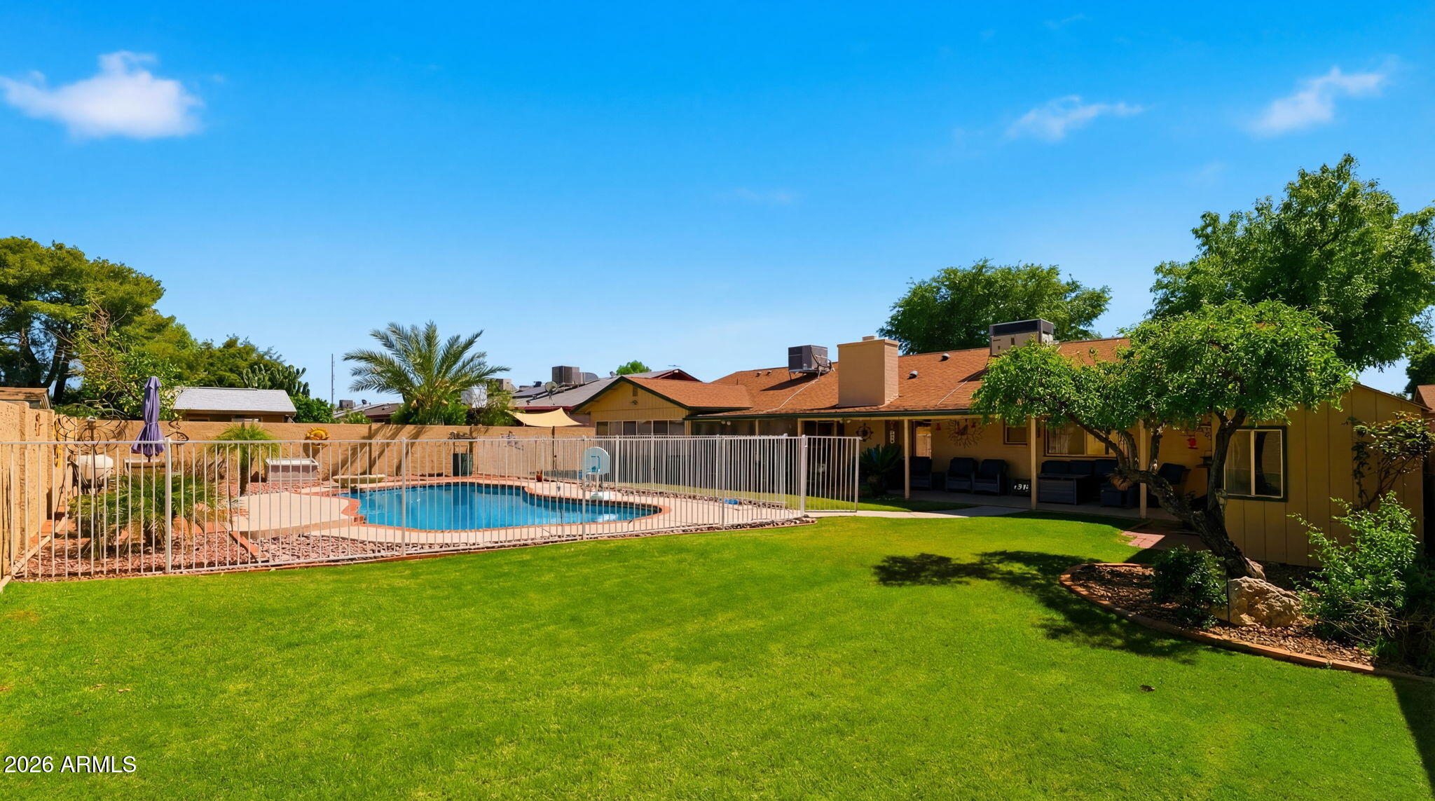 508 E MURIEL Drive