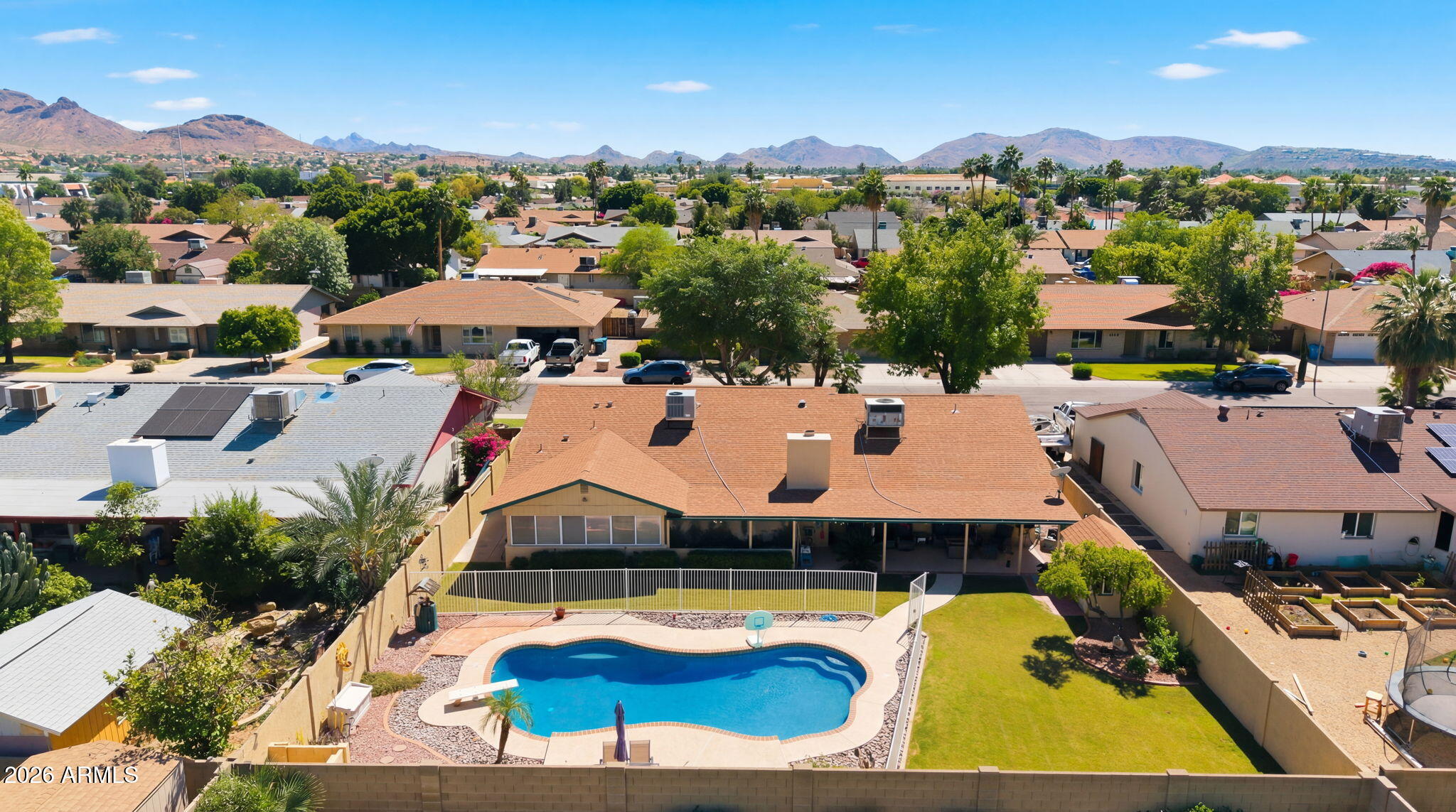 508 E MURIEL Drive