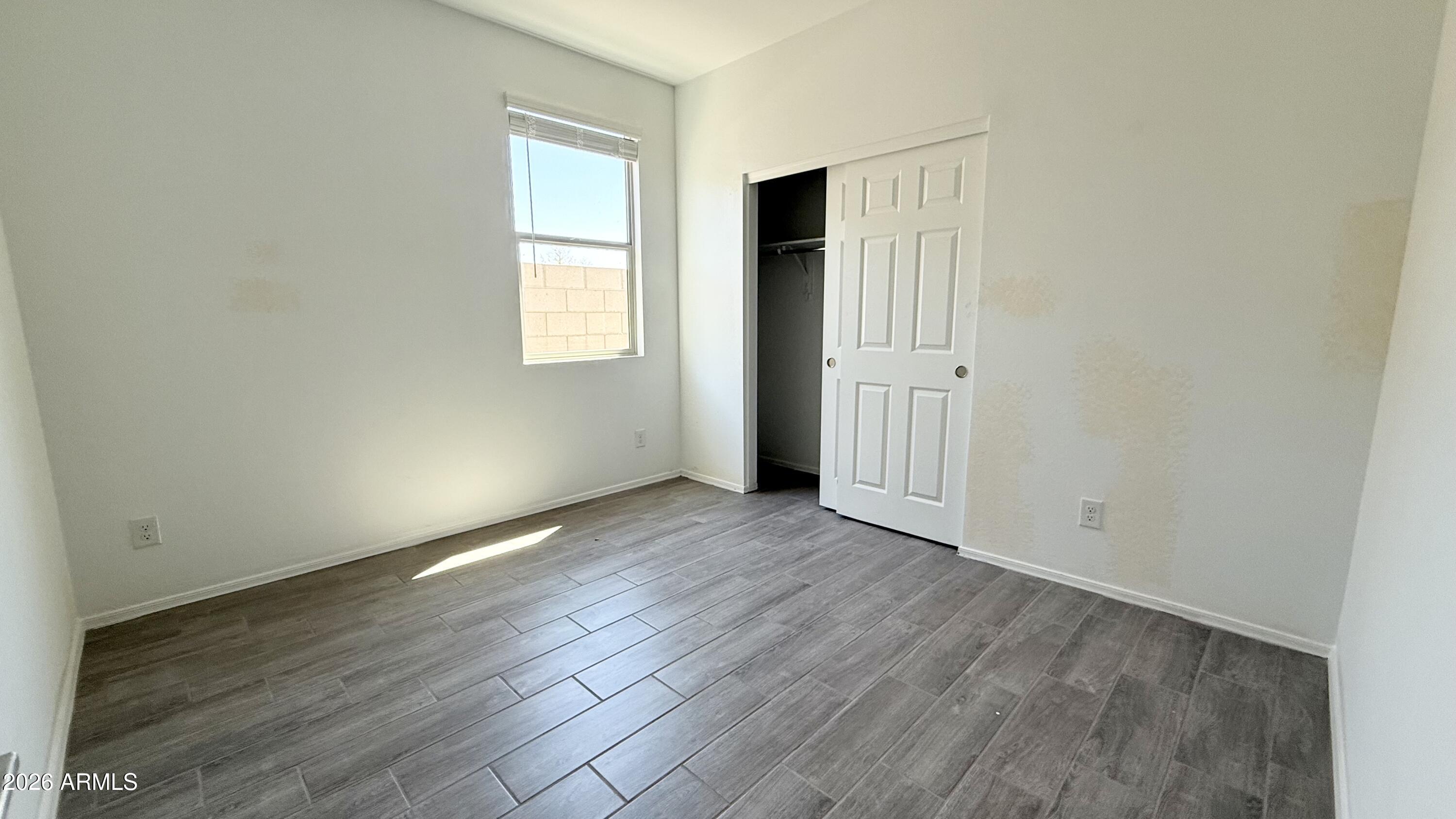 24087 W HUNTINGTON Drive