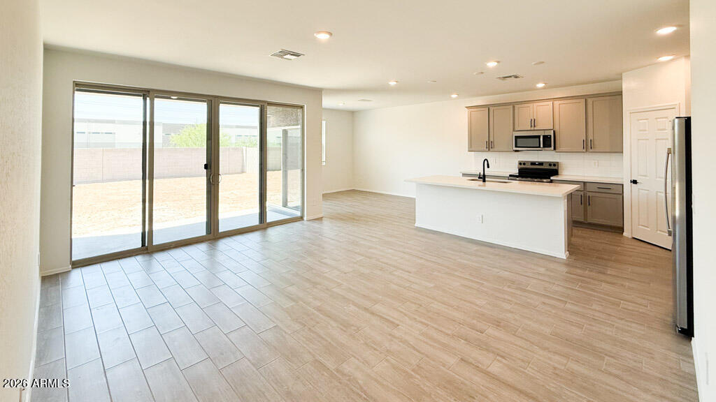 24083 W KOWALSKY Lane