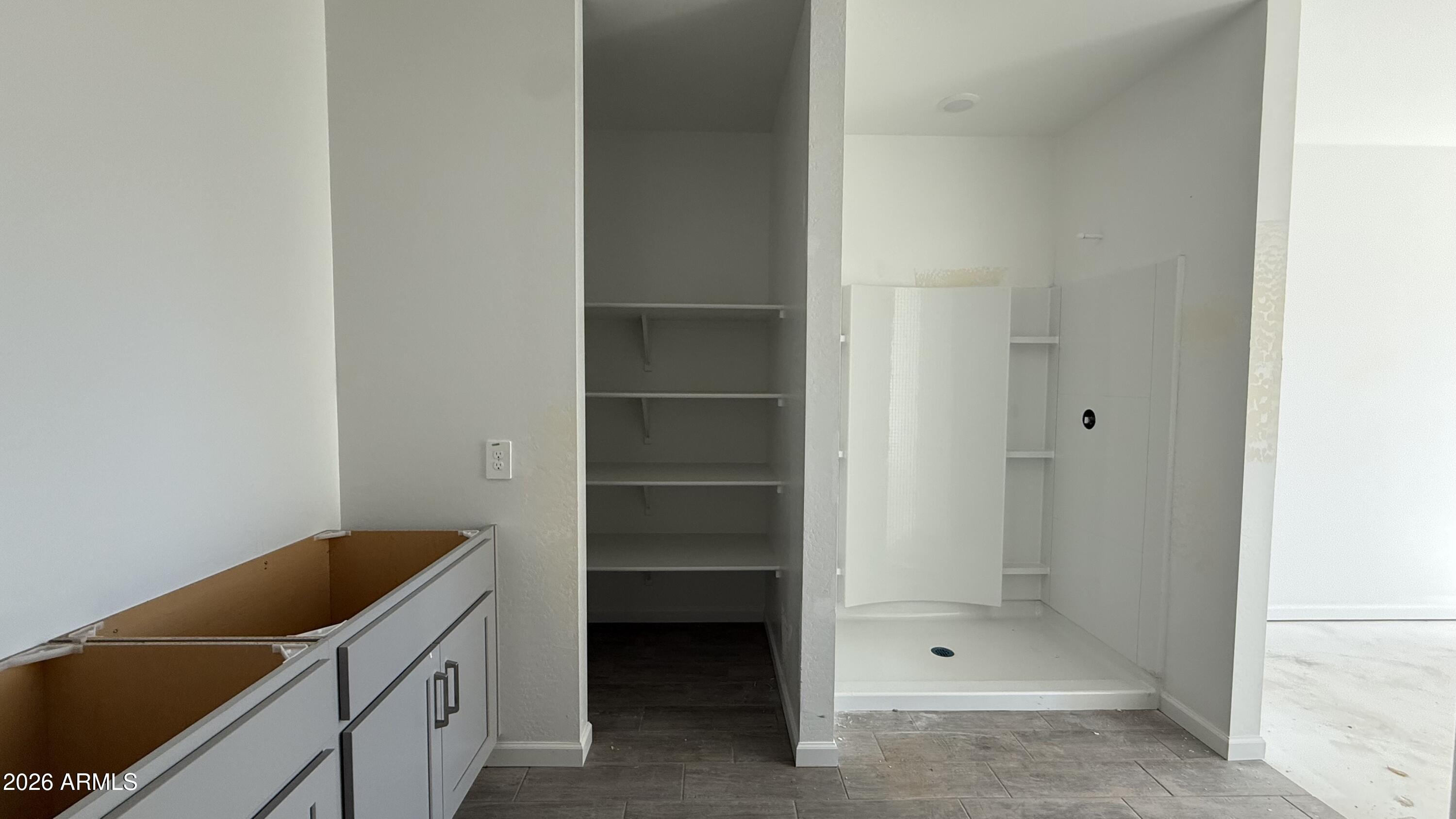 47623 W KENNER Drive