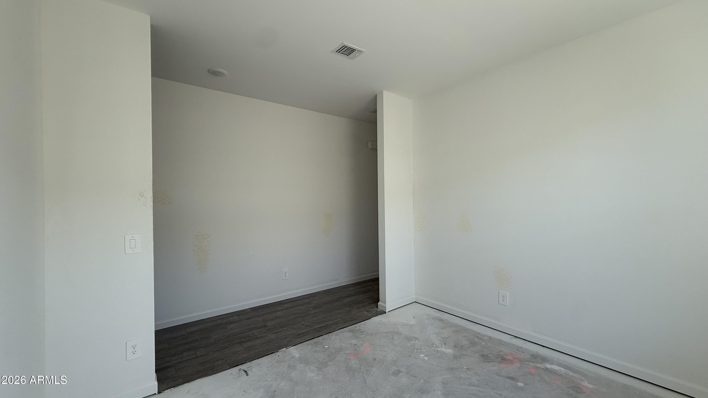 47623 W KENNER Drive