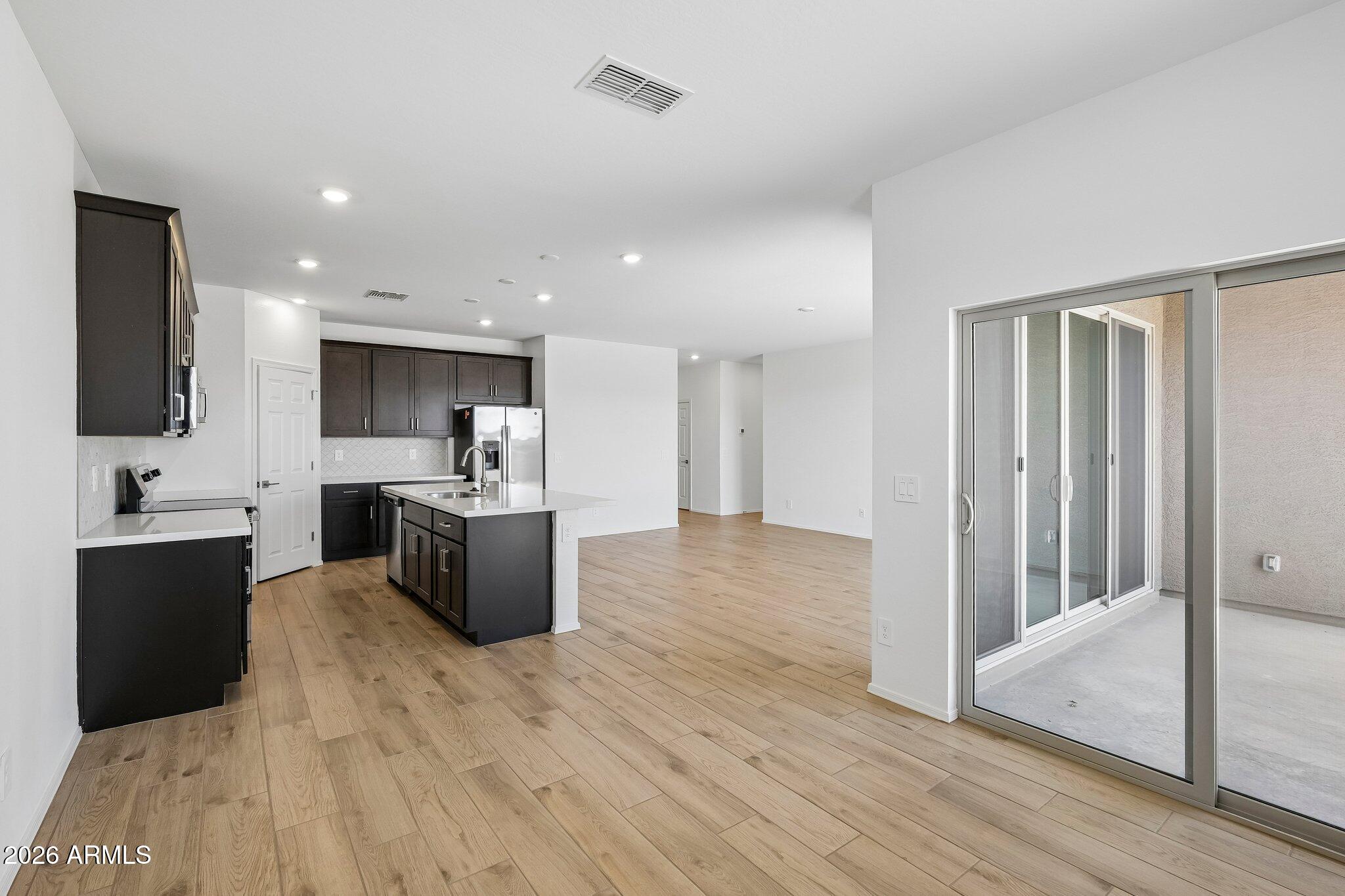 24079 W HUNTINGTON Drive