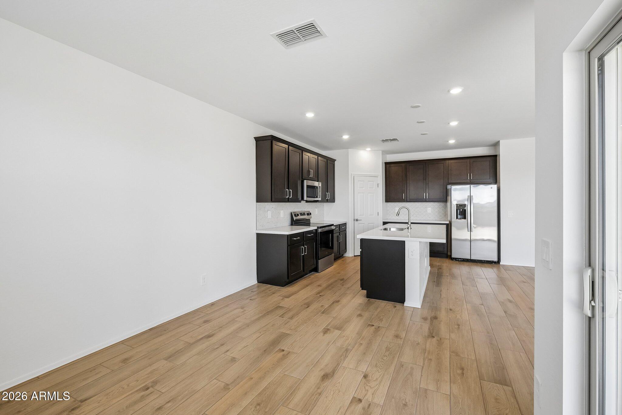 24079 W HUNTINGTON Drive