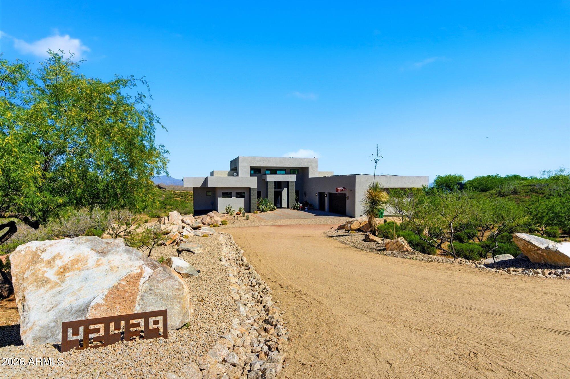 42439 N DEER TRAIL Road