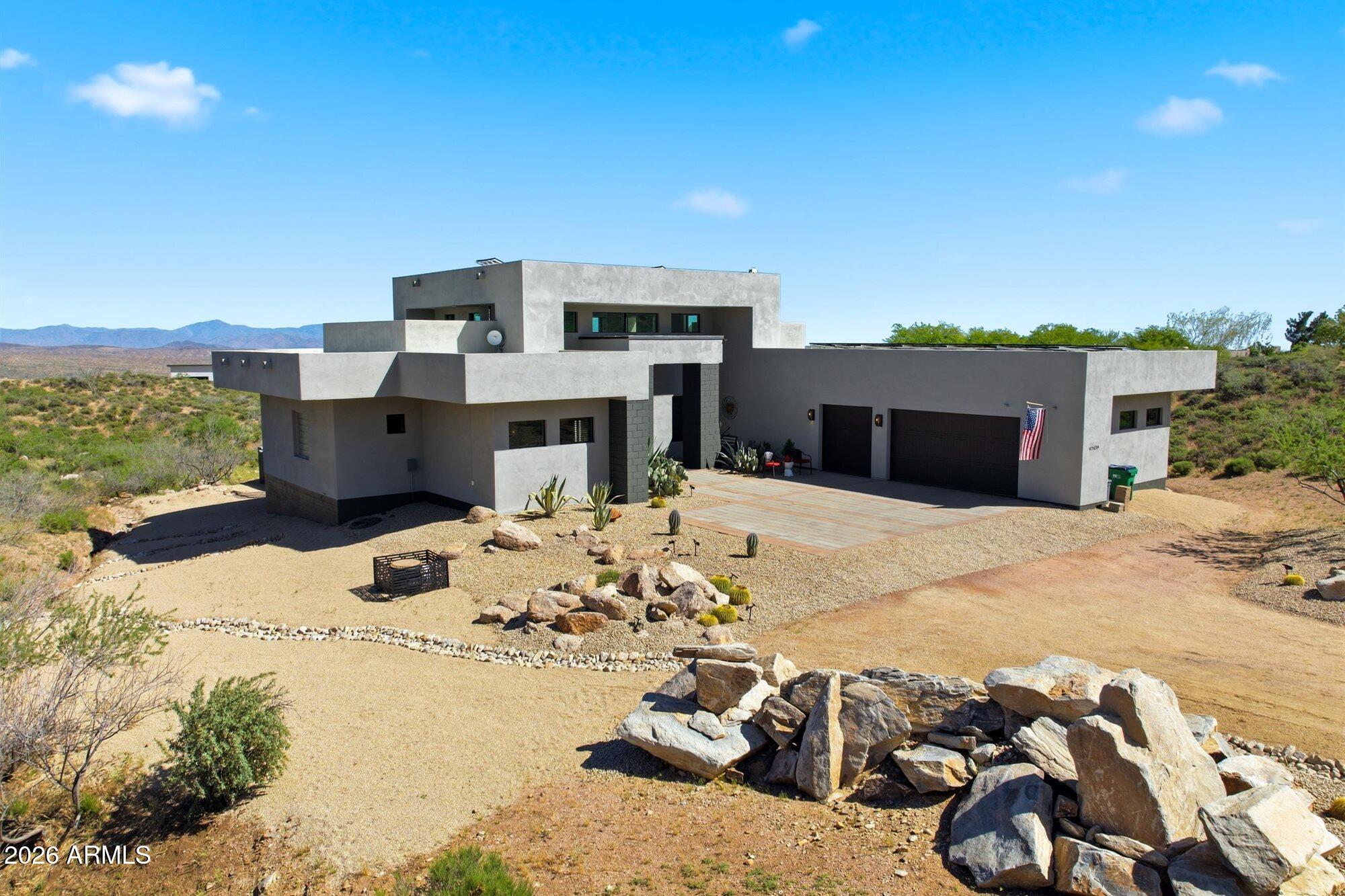 42439 N DEER TRAIL Road