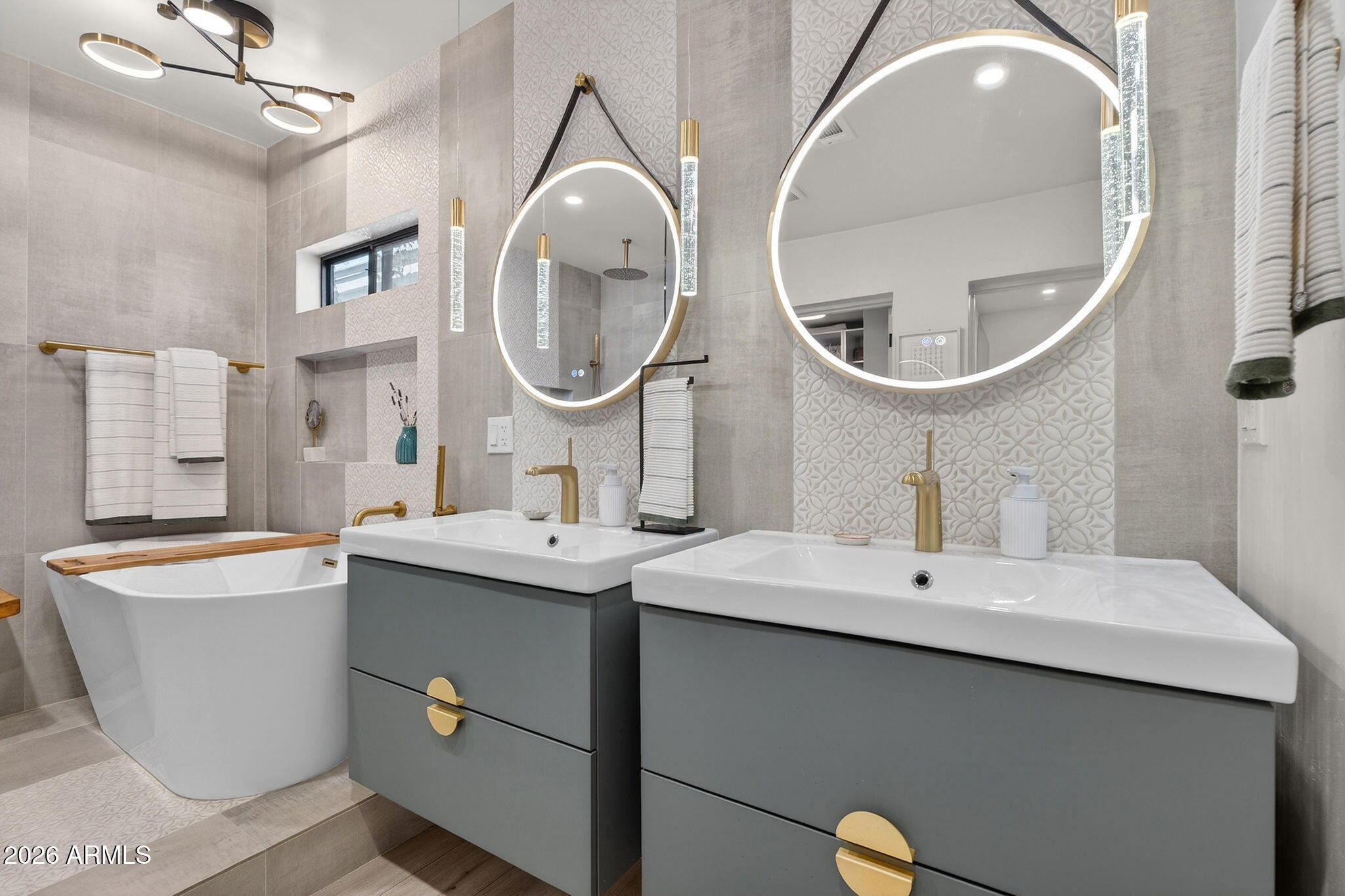 938 W Portland Street